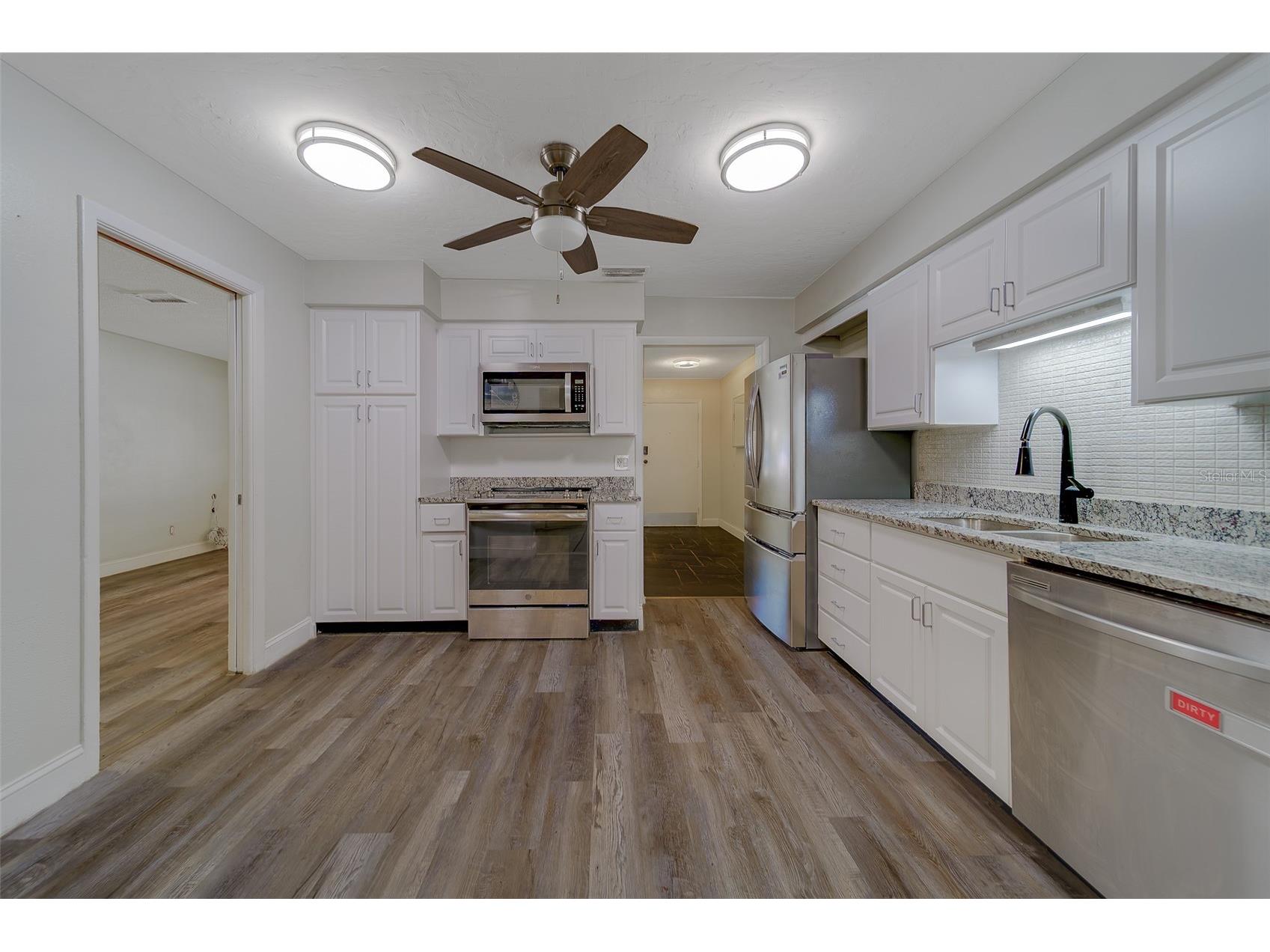 11146 51st Avenue N Saint Petersburg FL 33708 TB8462146 image12