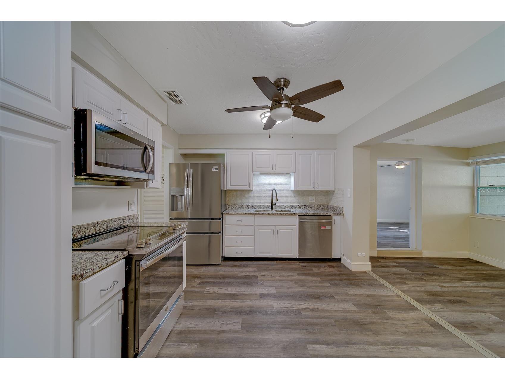 11146 51st Avenue N Saint Petersburg FL 33708 TB8462146 image16