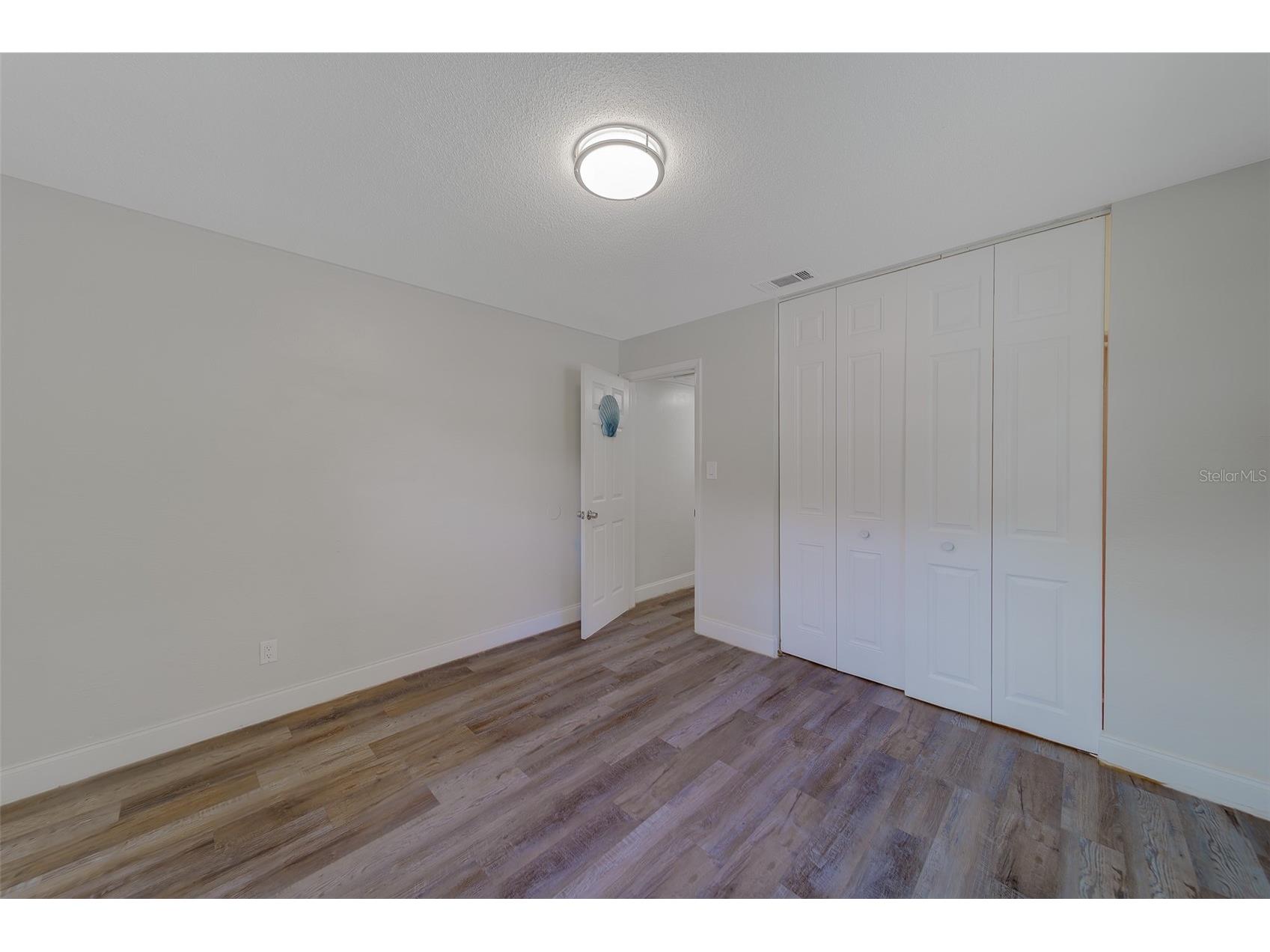 11146 51st Avenue N Saint Petersburg FL 33708 TB8462146 image19