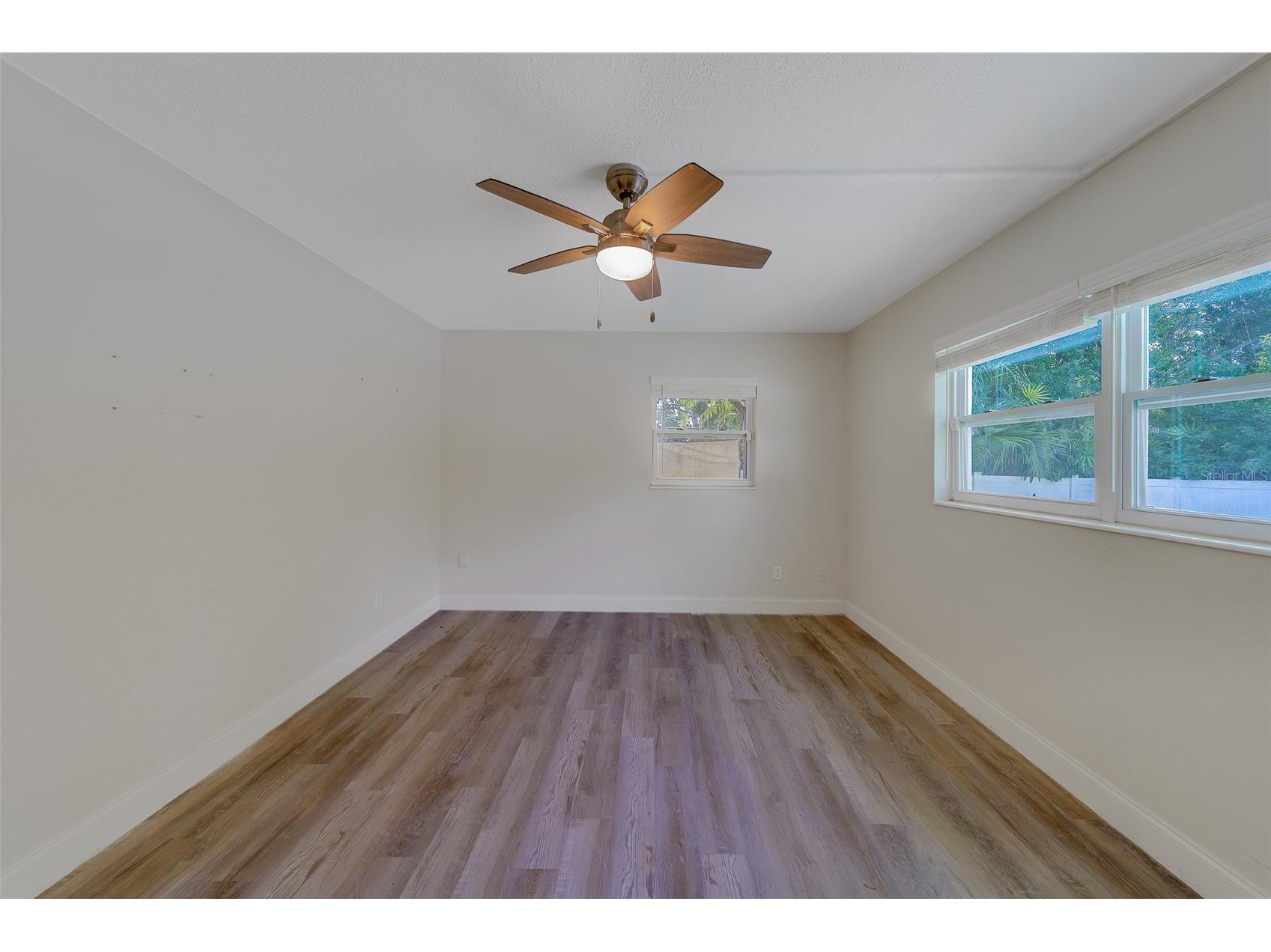 11146 51st Avenue N Saint Petersburg FL 33708 TB8462146 image21