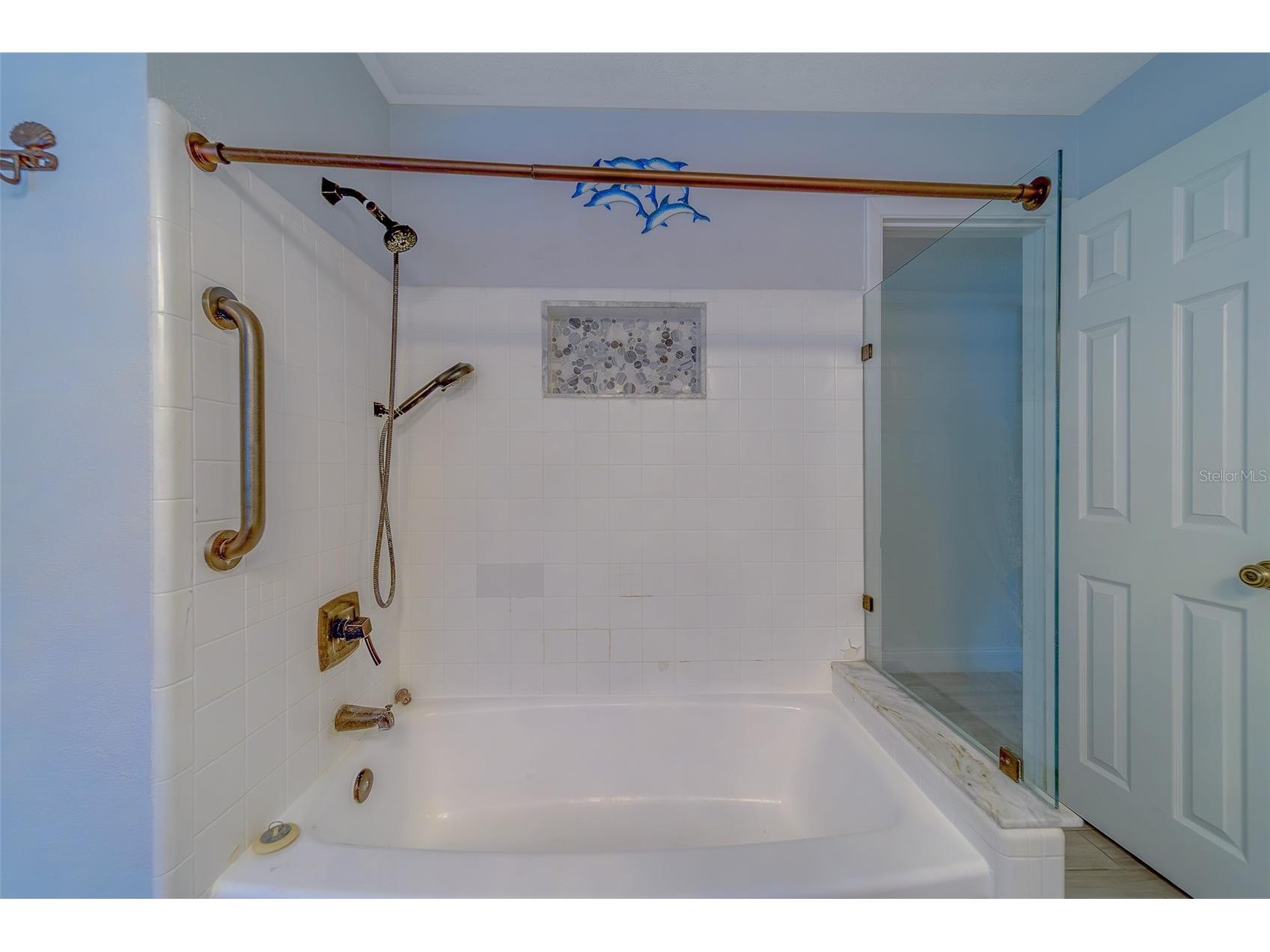 11146 51st Avenue N Saint Petersburg FL 33708 TB8462146 image24