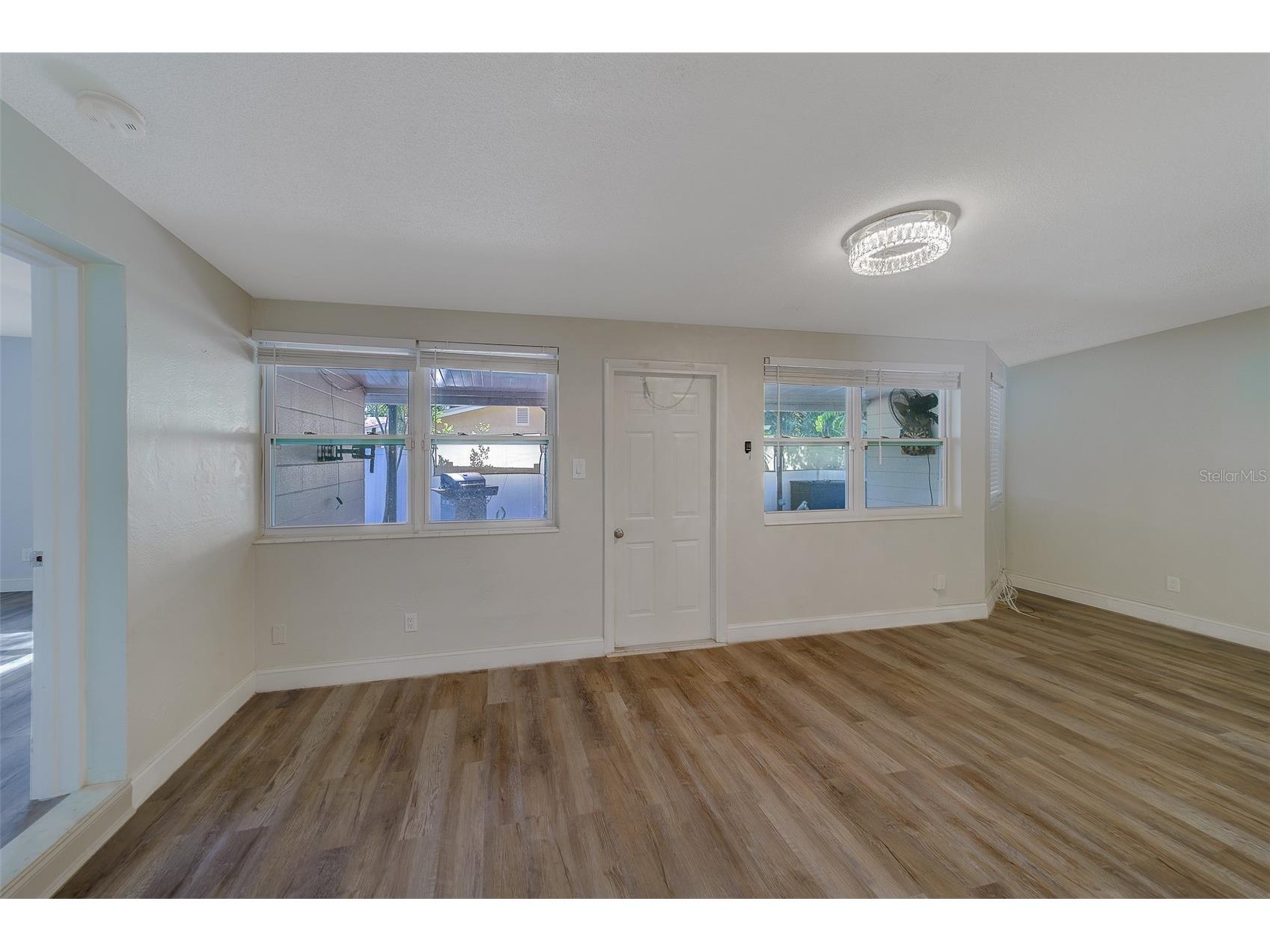 11146 51st Avenue N Saint Petersburg FL 33708 TB8462146 image26