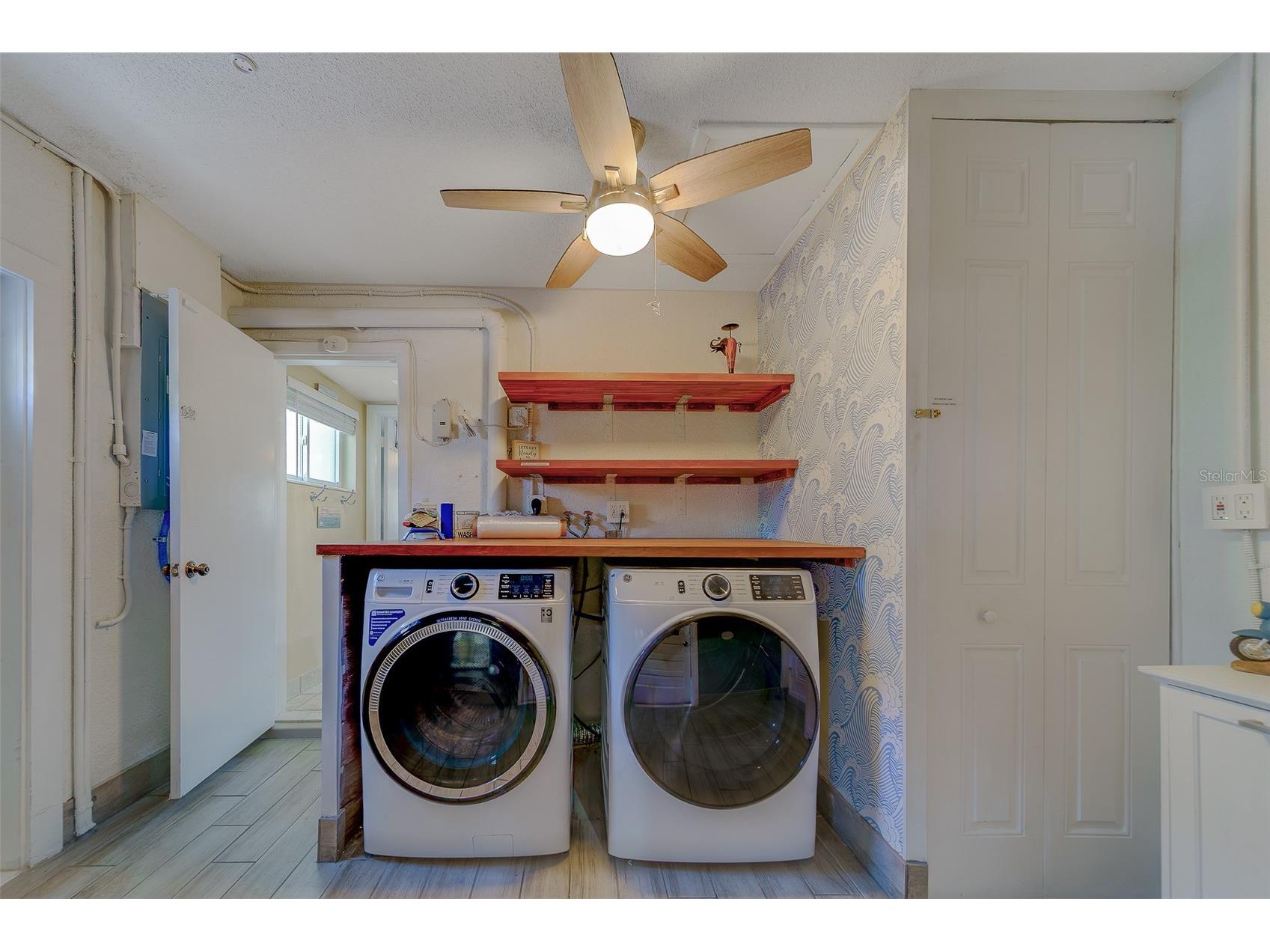 11146 51st Avenue N Saint Petersburg FL 33708 TB8462146 image37