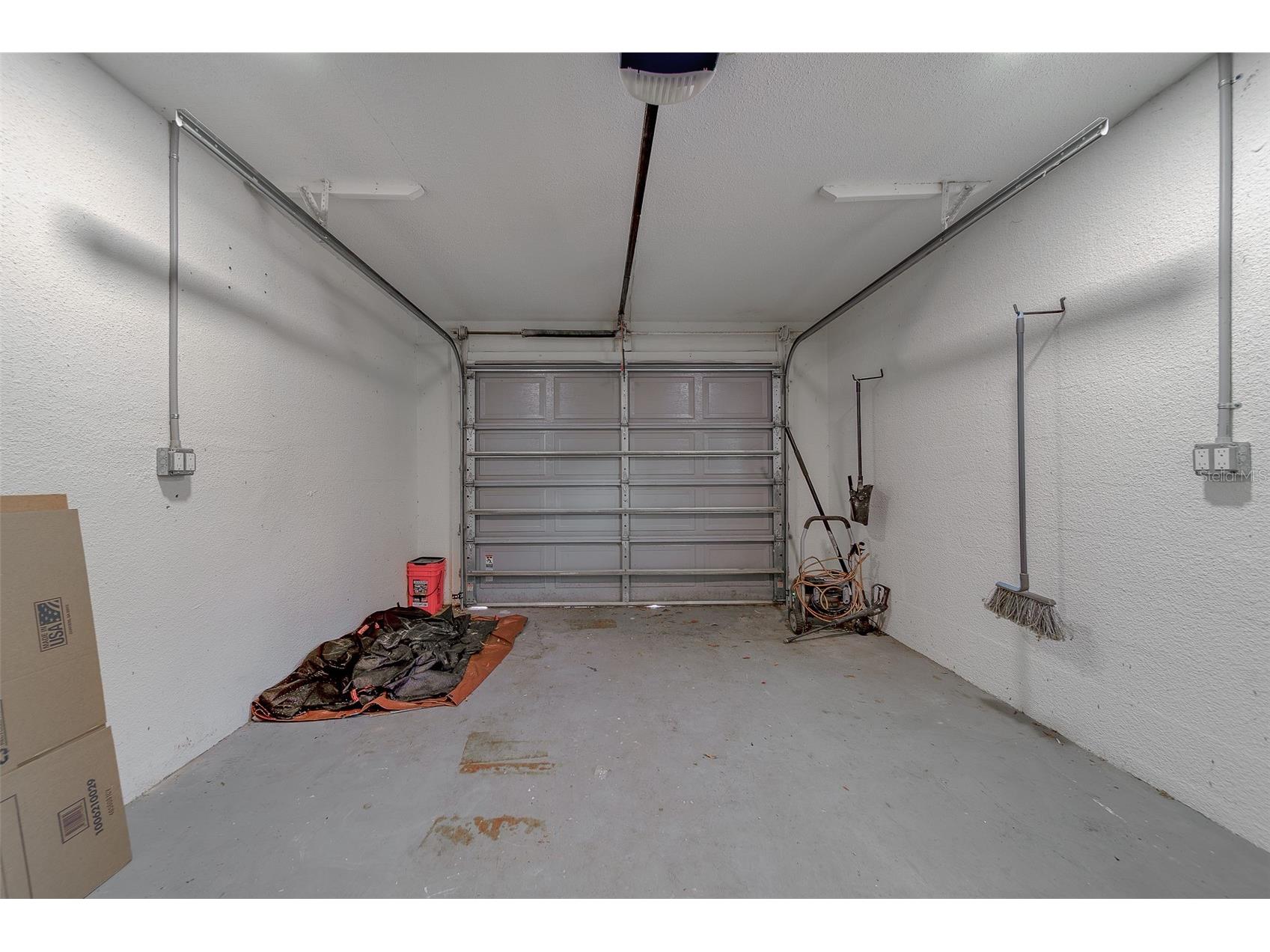 11146 51st Avenue N Saint Petersburg FL 33708 TB8462146 image38