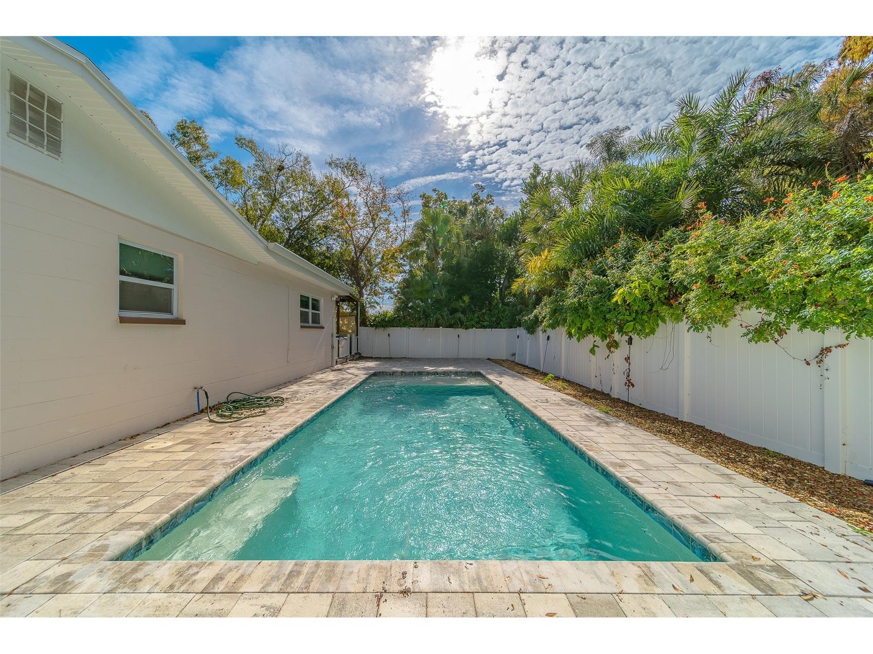 11146 51st Avenue N Saint Petersburg FL 33708 TB8462146 image46