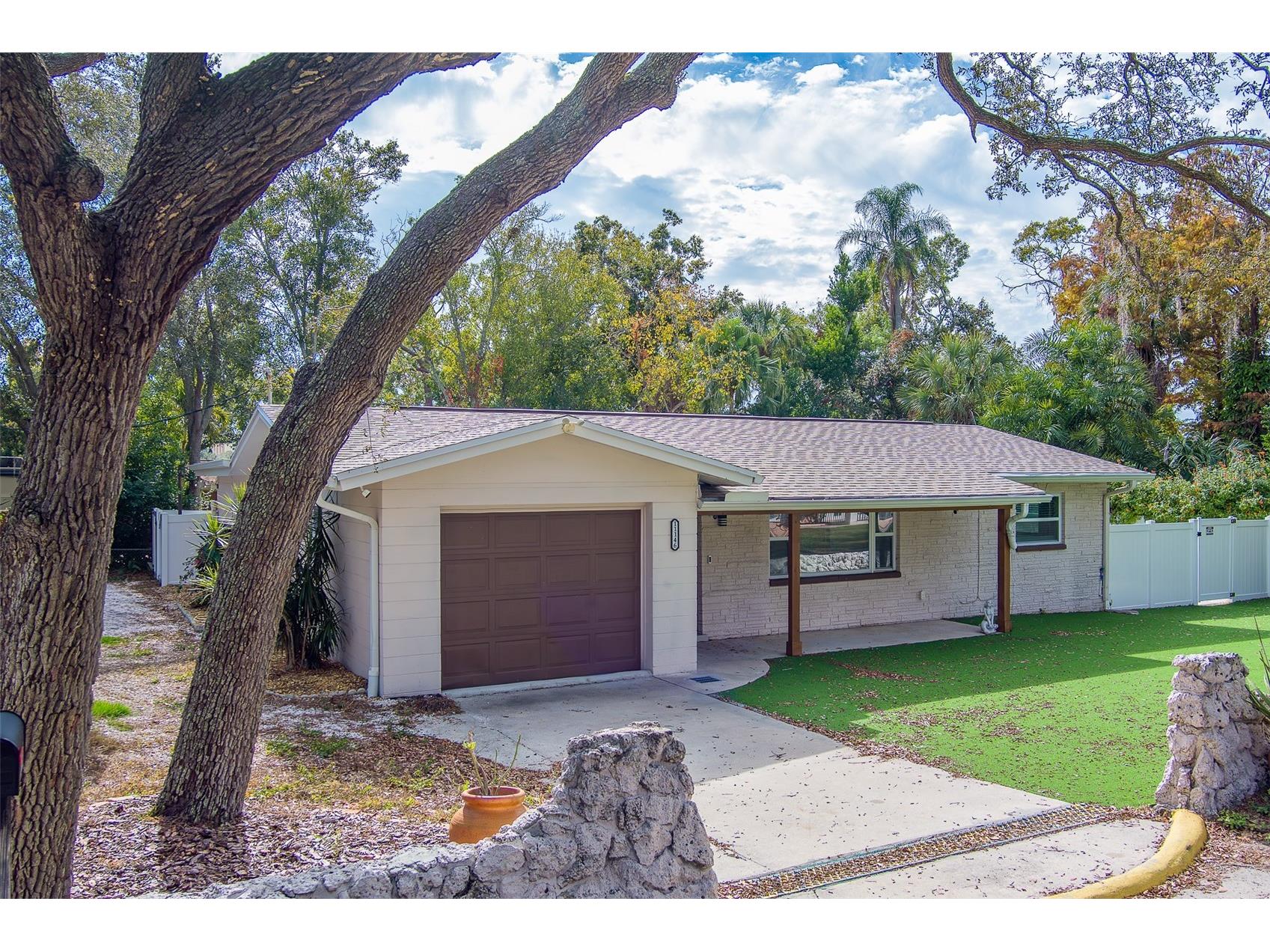 11146 51st Avenue N Saint Petersburg FL 33708 TB8462146 image54