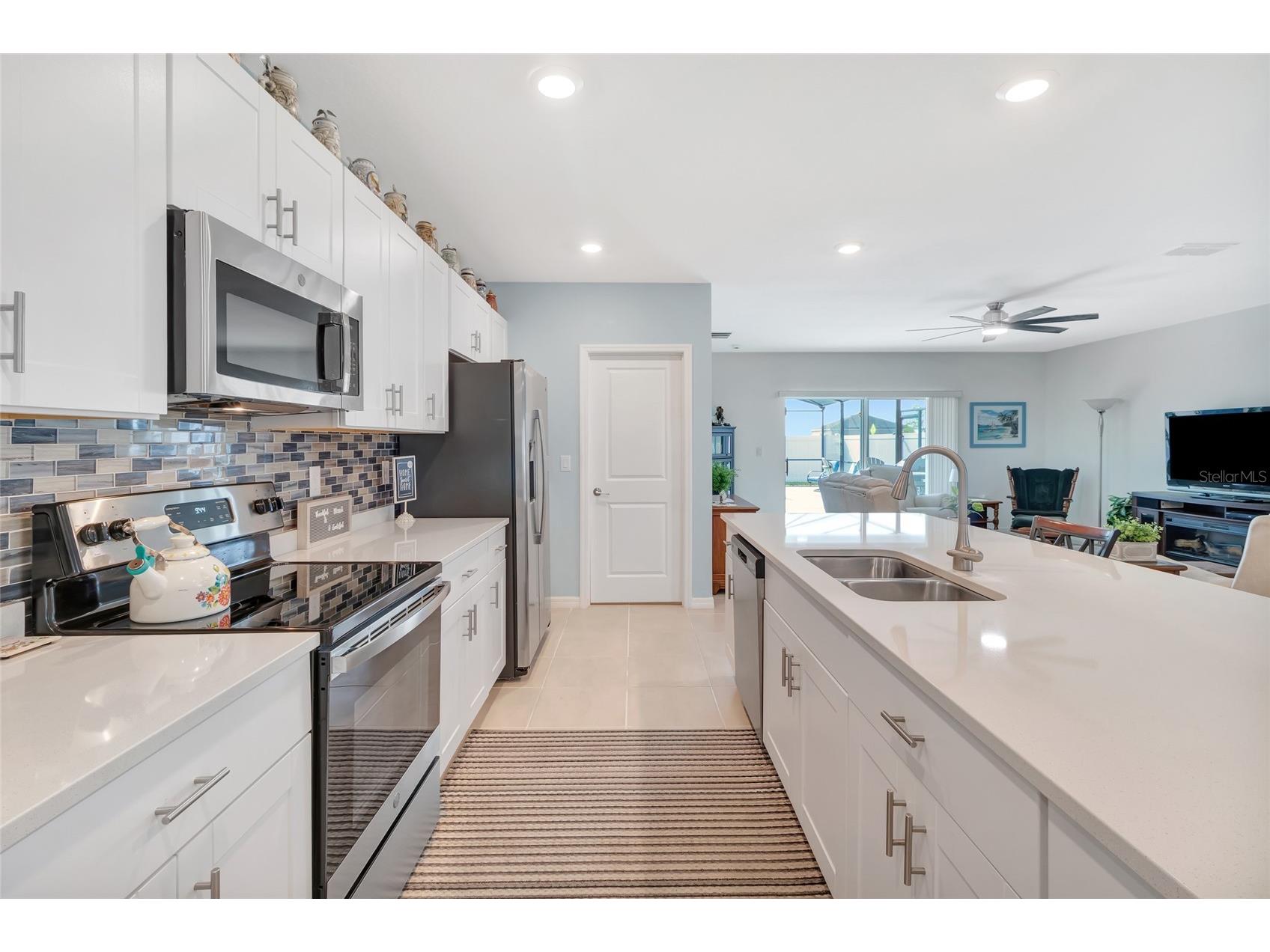 1115 Calico Pointe Circle Groveland FL 34736 G5111736 image4