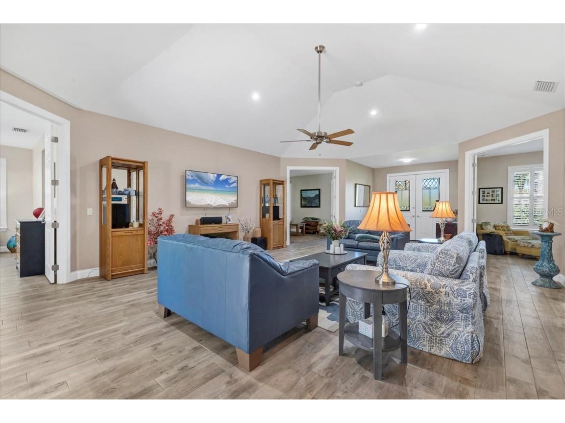 1115 Gladstone Boulevard Englewood FL 34223 N6137291 image11