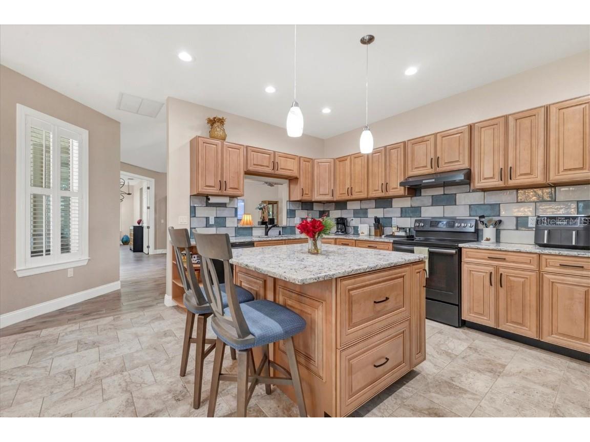 1115 Gladstone Boulevard Englewood FL 34223 N6137291 image13