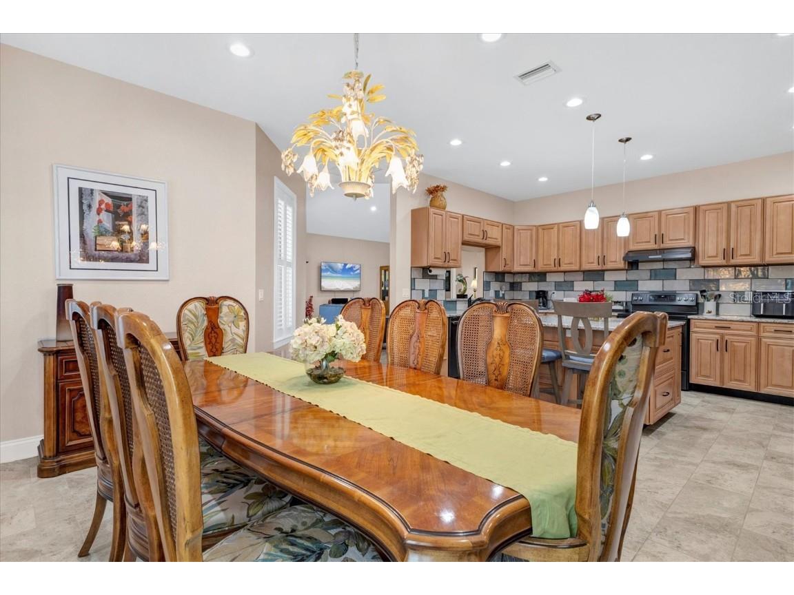 1115 Gladstone Boulevard Englewood FL 34223 N6137291 image19