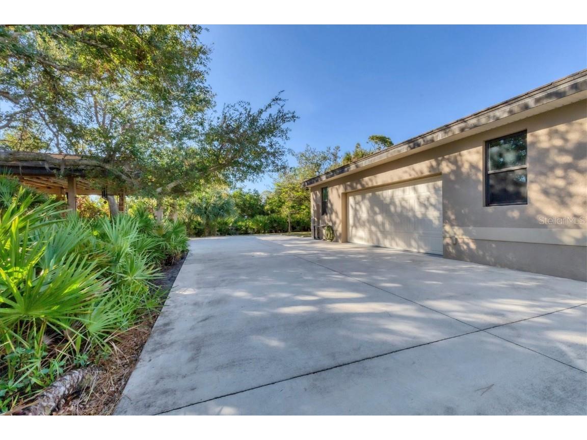 1115 Gladstone Boulevard Englewood FL 34223 N6137291 image37