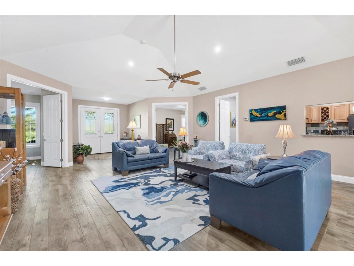 1115 Gladstone Boulevard Englewood FL 34223 N6137291 image9