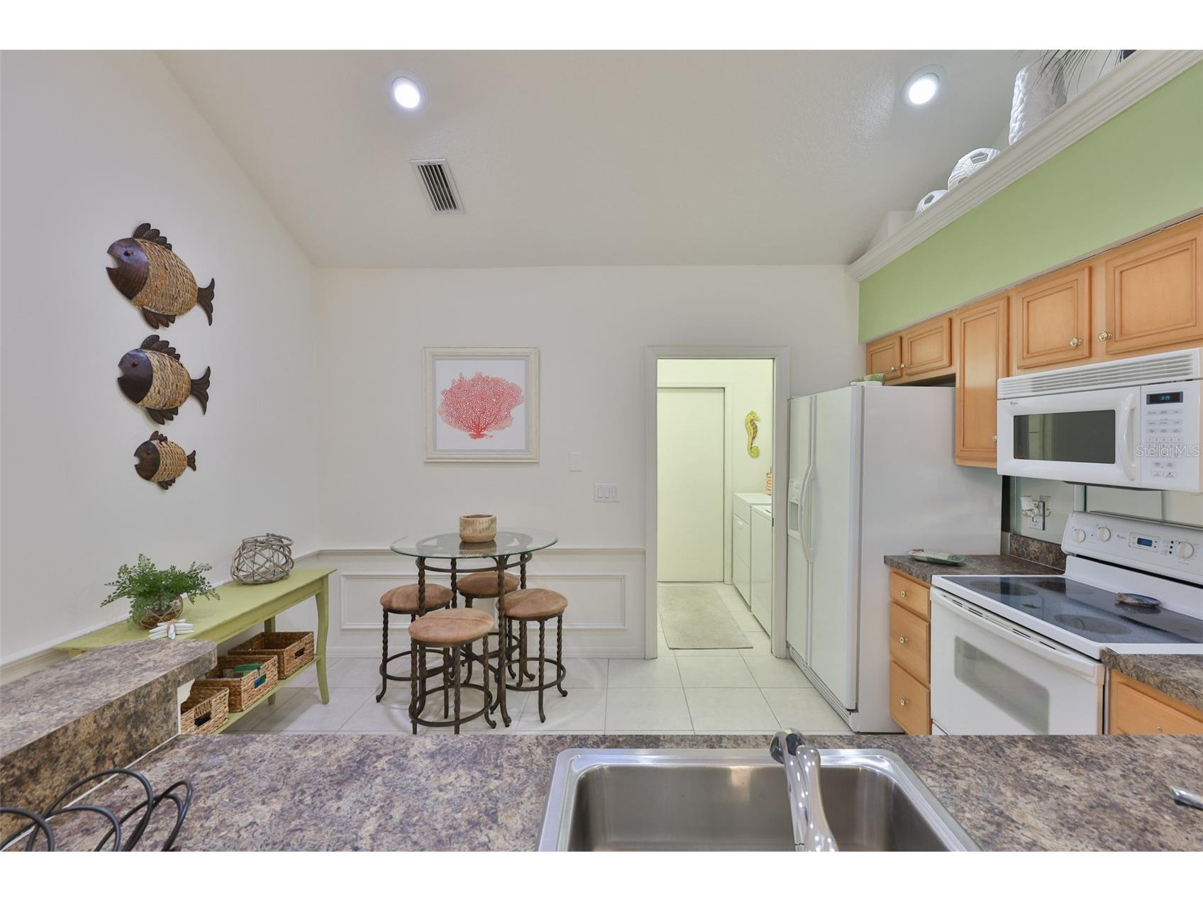 1115 Golfview Woods Drive Sun City Center FL 33573 TB8500610 image12