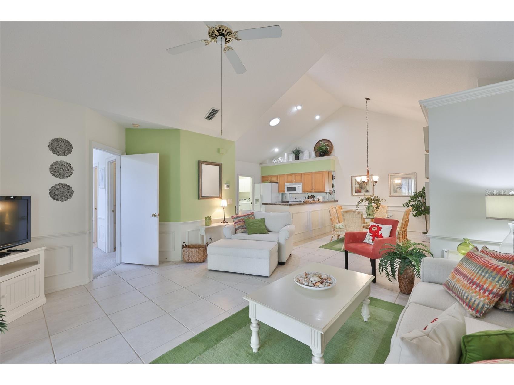 1115 Golfview Woods Drive Sun City Center FL 33573 TB8500610 image2
