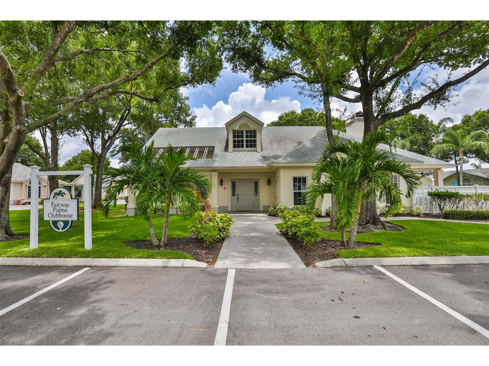 1115 Golfview Woods Drive Sun City Center FL 33573 TB8500610 image25