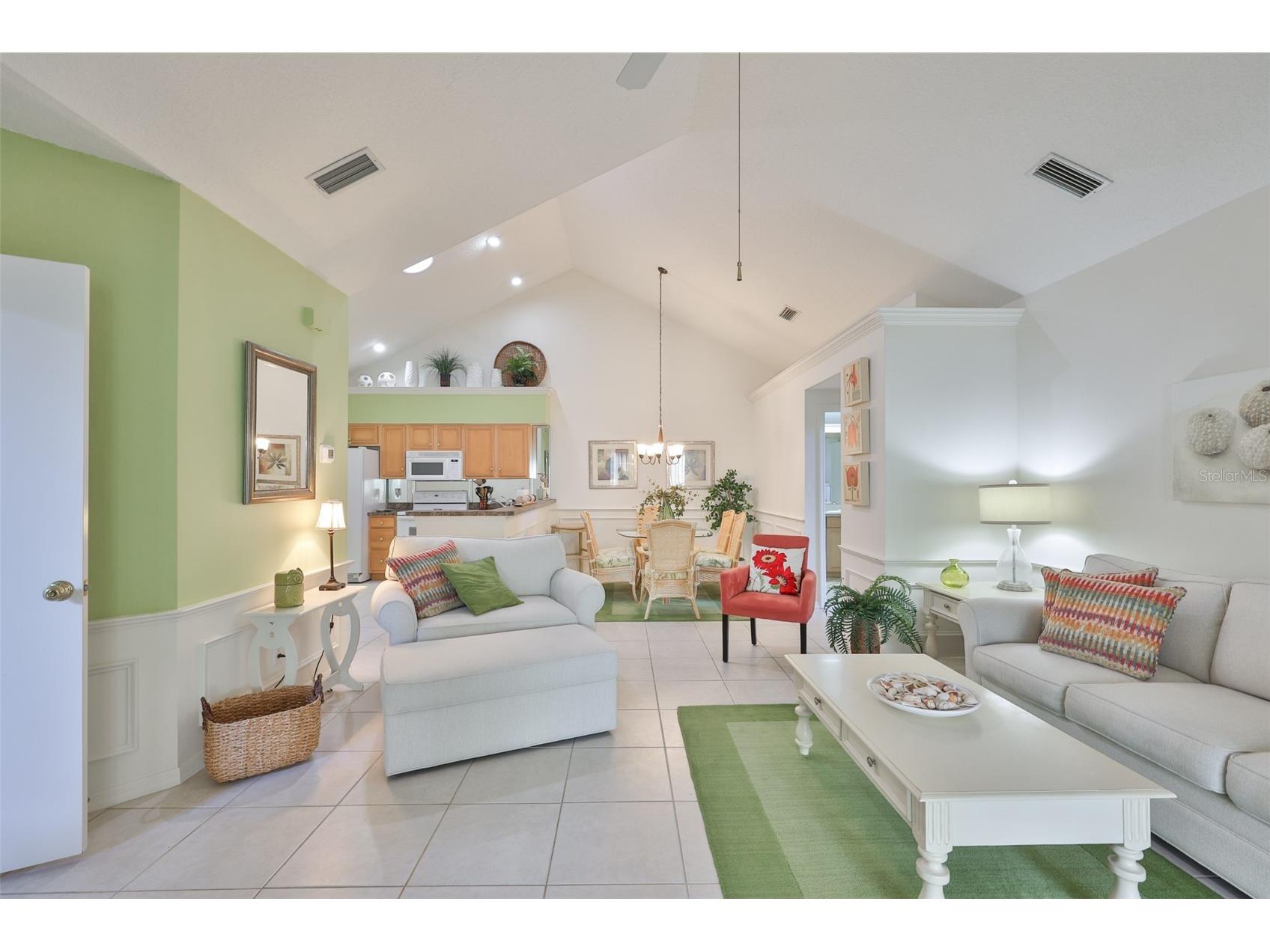 1115 Golfview Woods Drive Sun City Center FL 33573 TB8500610 image6
