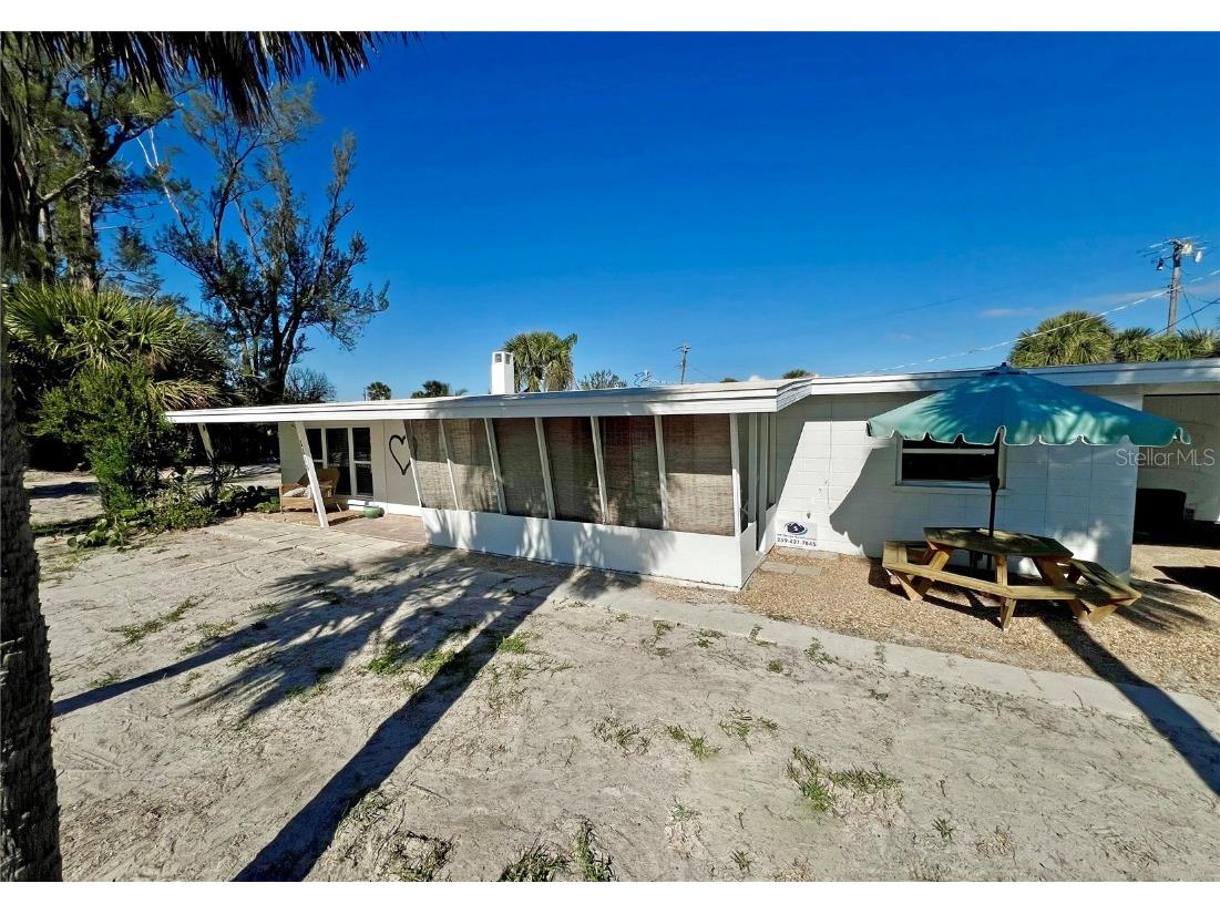 1115 Gulf Boulevard Englewood FL 34223 D6140626 image1