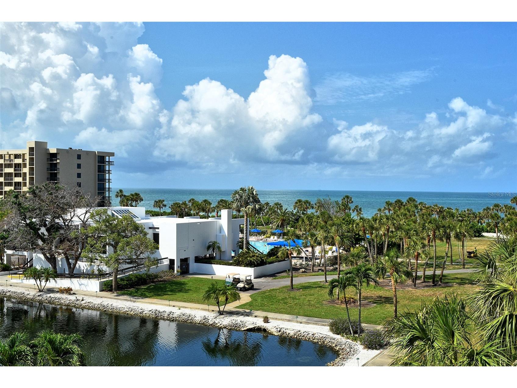 1115 Gulf Of Mexico Drive #304 Longboat Key FL 34228 A4691842 image1