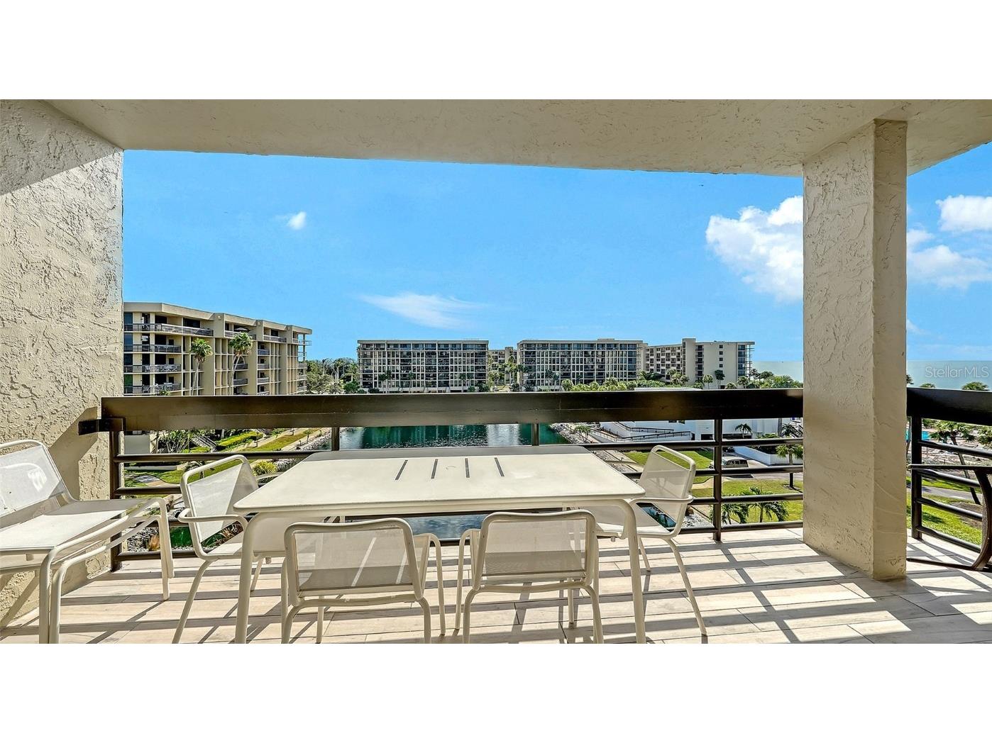 1115 Gulf Of Mexico Drive #401 Longboat Key FL 34228 A4671664 image6