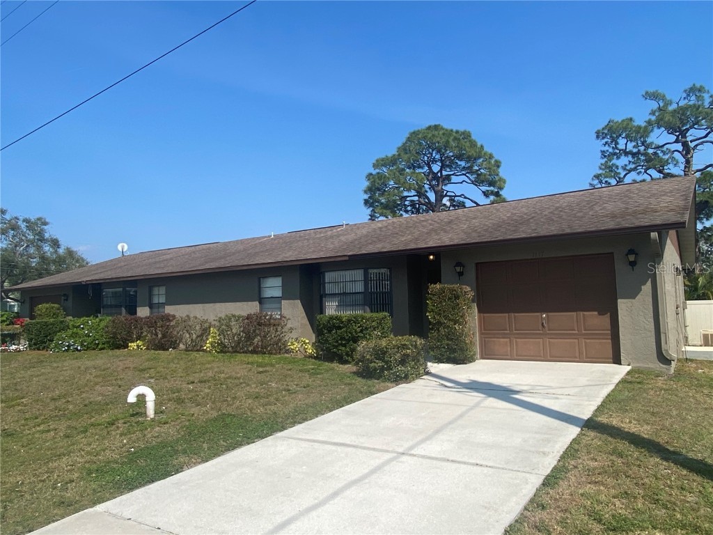 1115 Hines Avenue Sarasota FL 34237 A4562275 image1