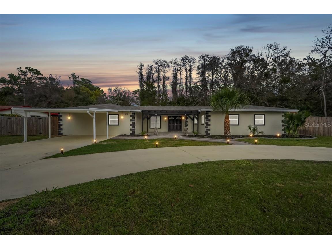 1115 N Country Club Drive Crystal River FL 34429 W7853012 image1