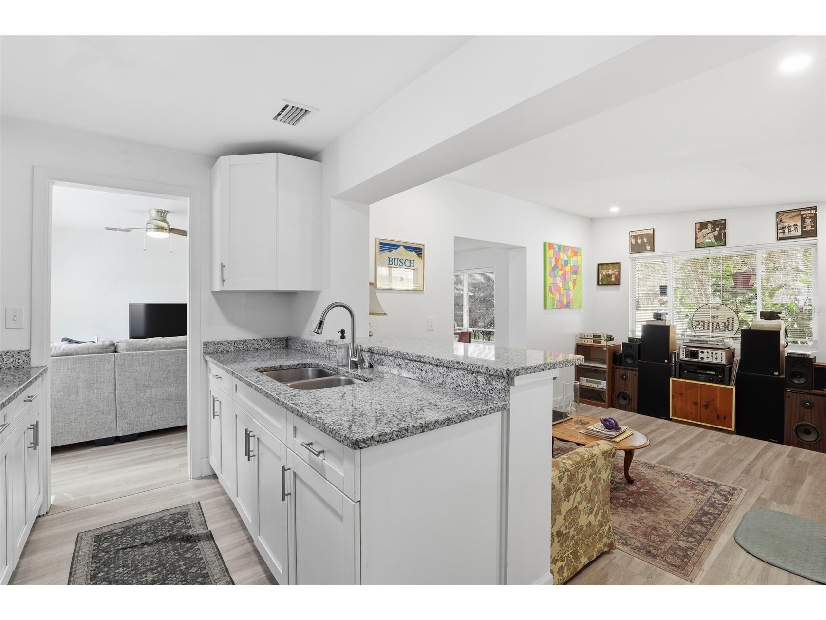 1115 NE 5th Place Gainesville FL 32601 GC536771 image14