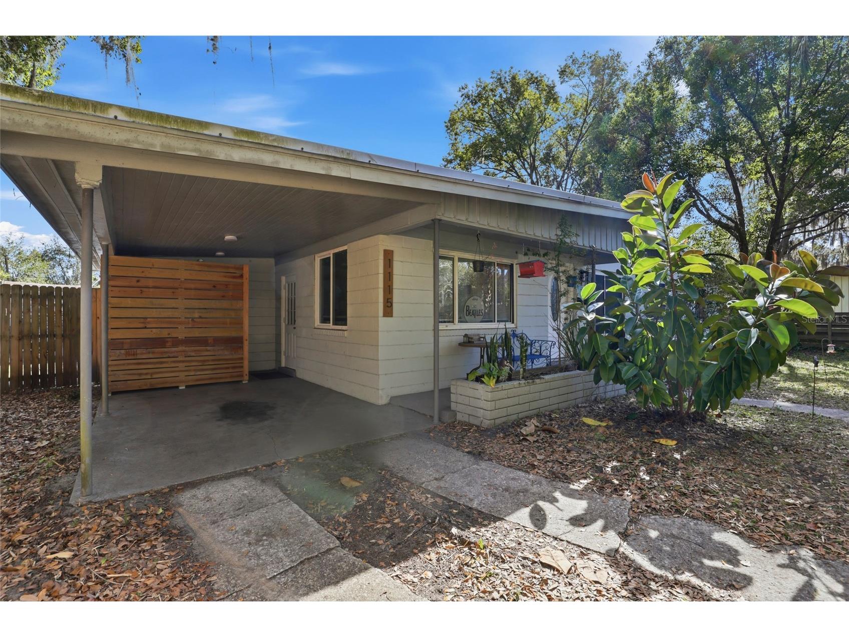 1115 NE 5th Place Gainesville FL 32601 GC536771 image3