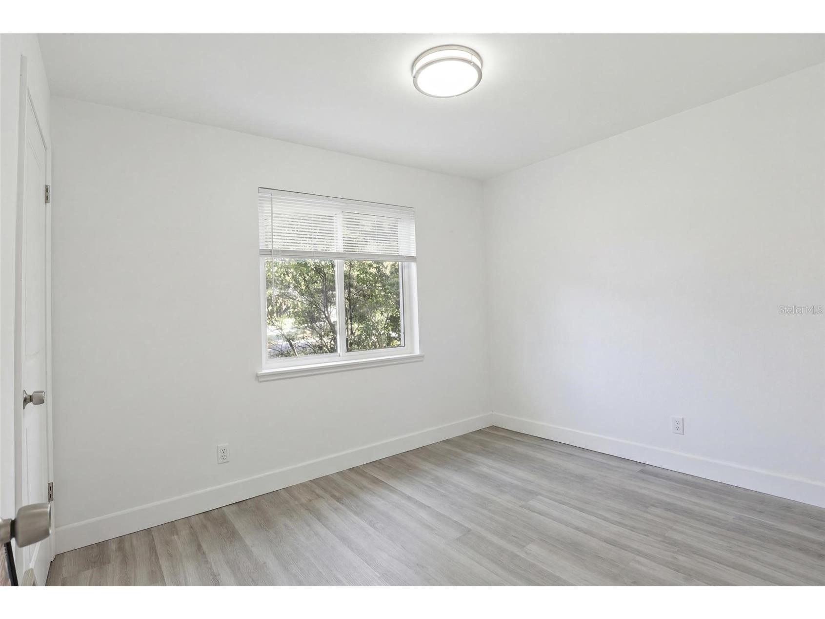 1115 NE 5th Place Gainesville FL 32601 GC536771 image38