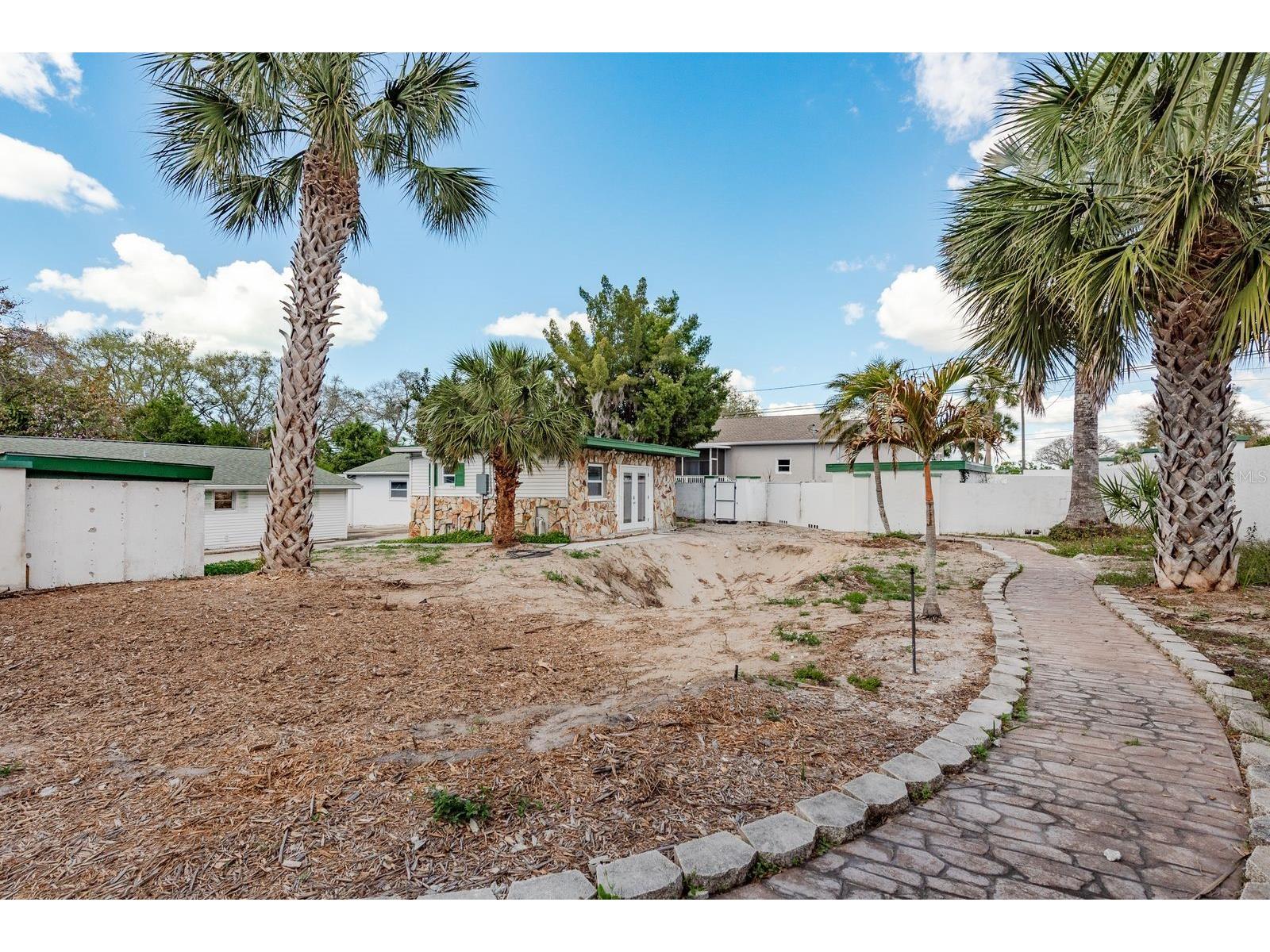 1115 Pennsylvania Avenue Palm Harbor FL 34683 TB8483073 image19