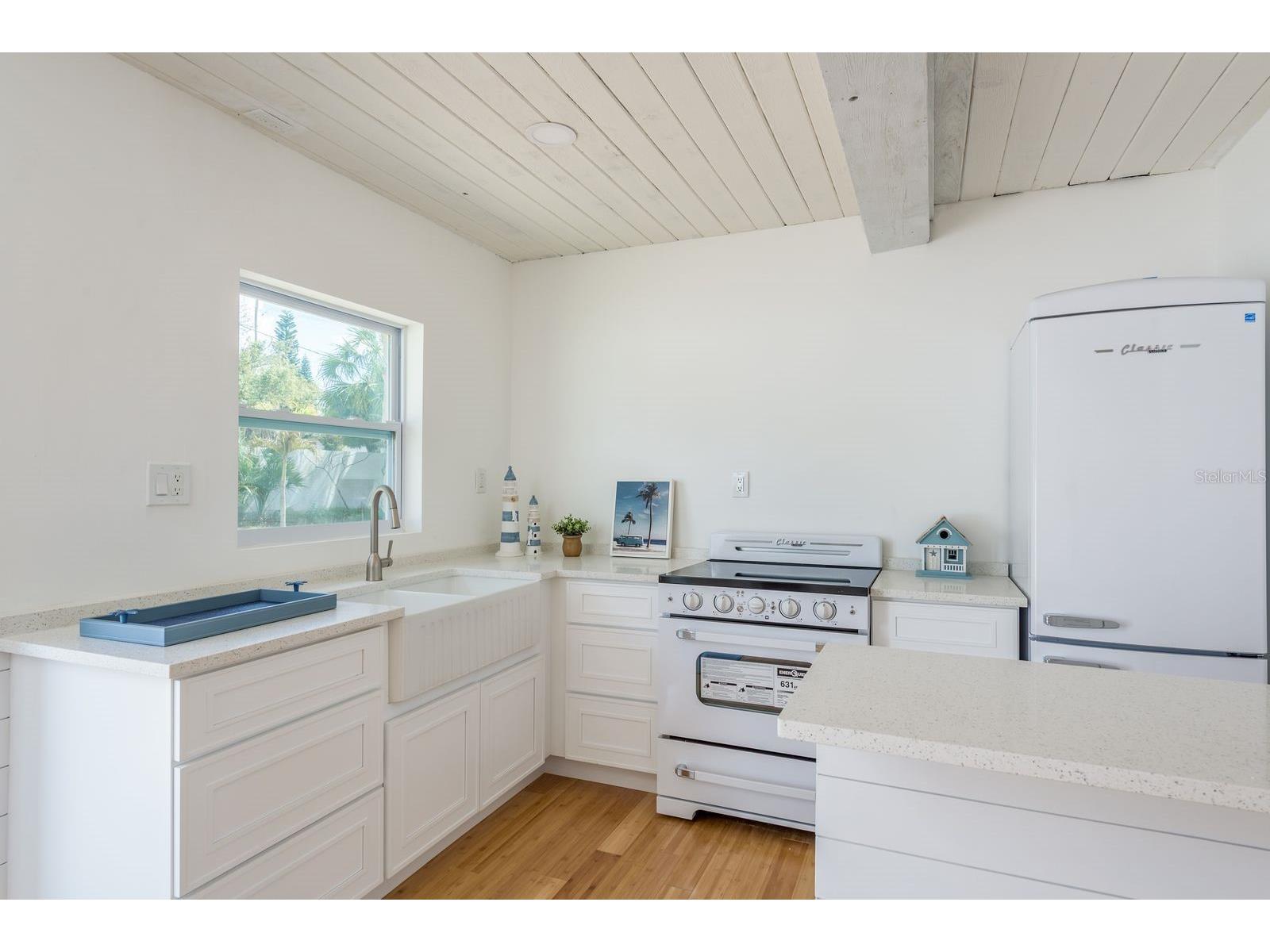 1115 Pennsylvania Avenue Palm Harbor FL 34683 TB8485470 image18