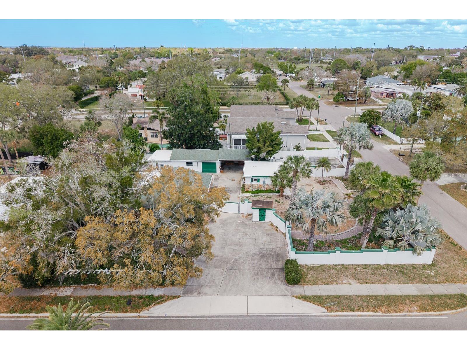 1115 Pennsylvania Avenue Palm Harbor FL 34683 TB8485470 image24