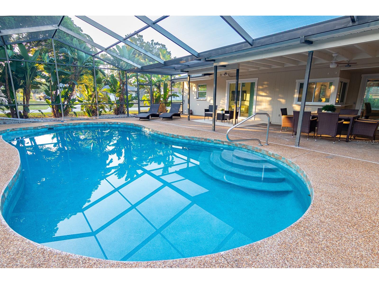 1115 Southern Pine Lane Sarasota FL 34243 A4698321 image11