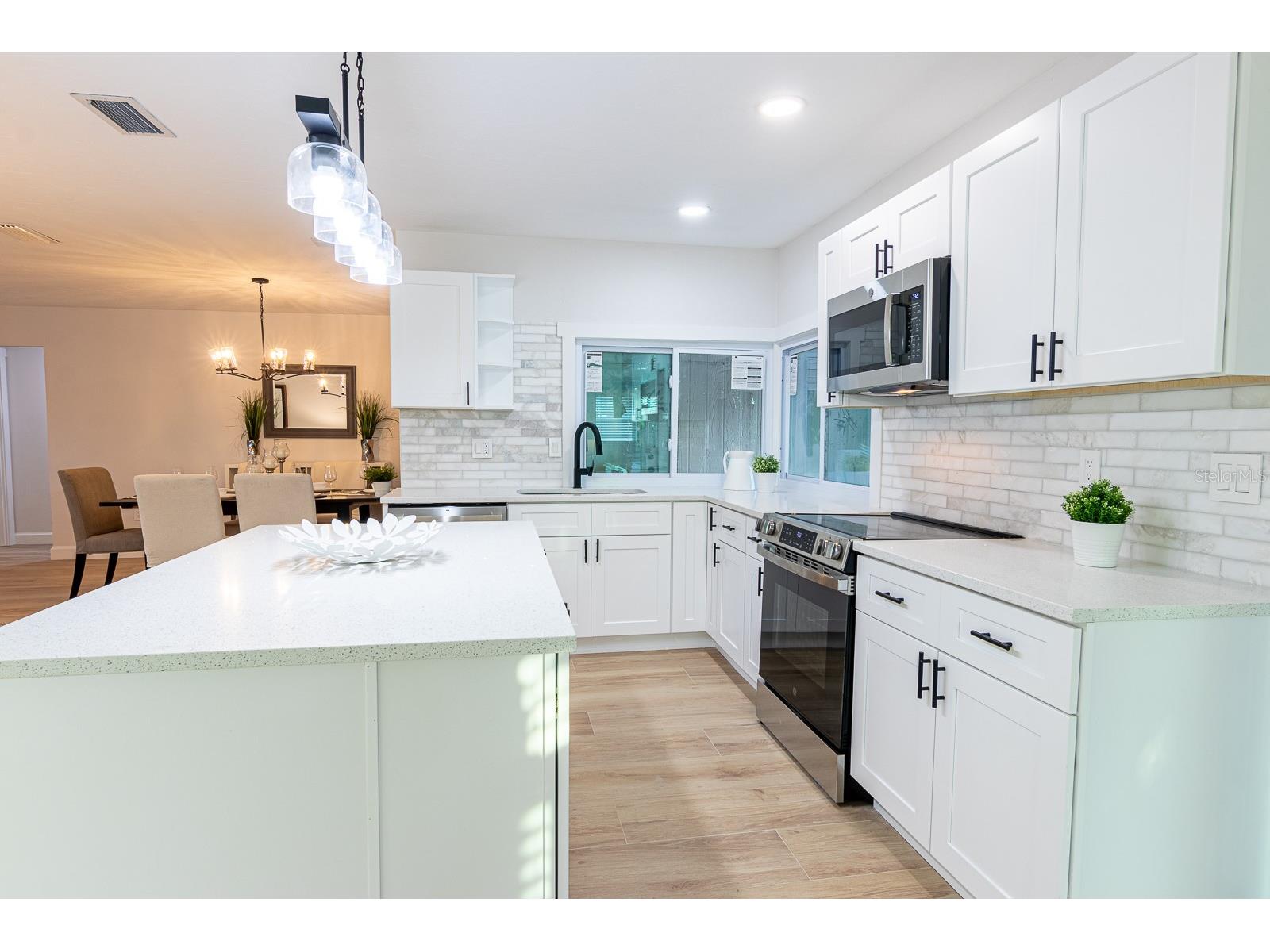 1115 Southern Pine Lane Sarasota FL 34243 A4698321 image13