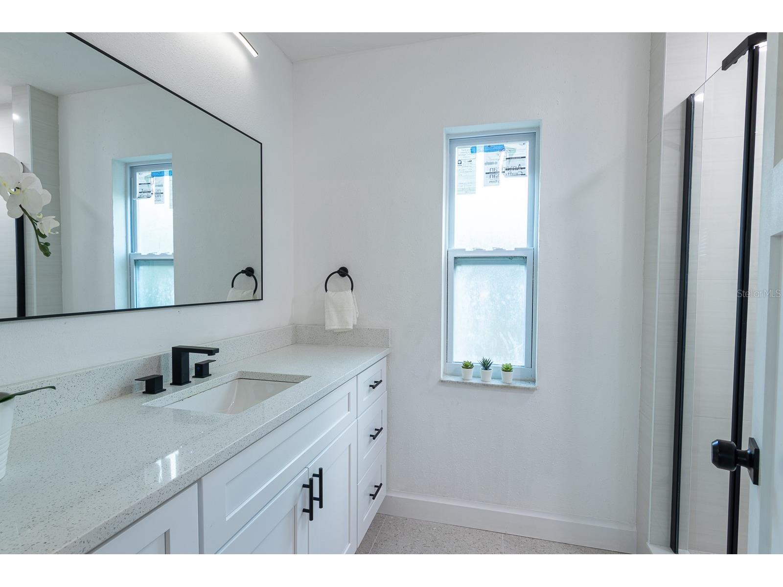1115 Southern Pine Lane Sarasota FL 34243 A4698321 image17