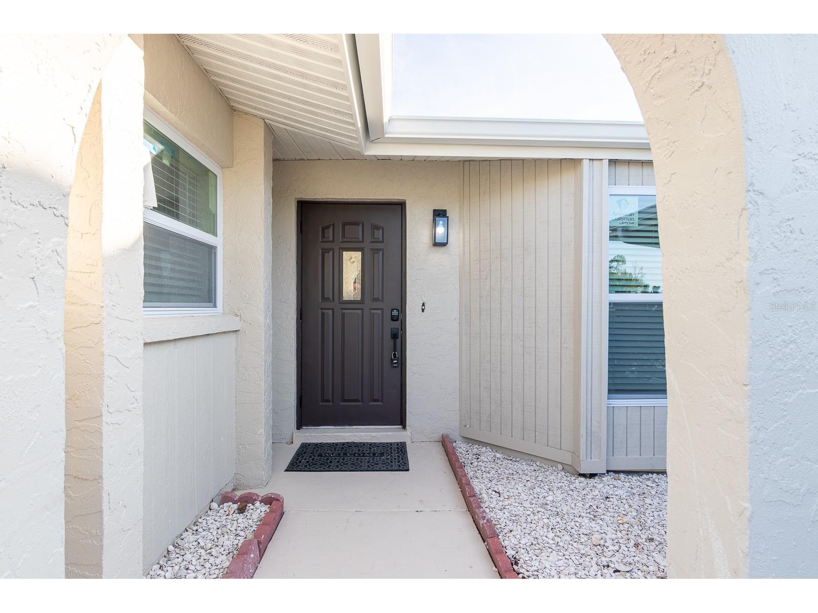 1115 Southern Pine Lane Sarasota FL 34243 A4698321 image2
