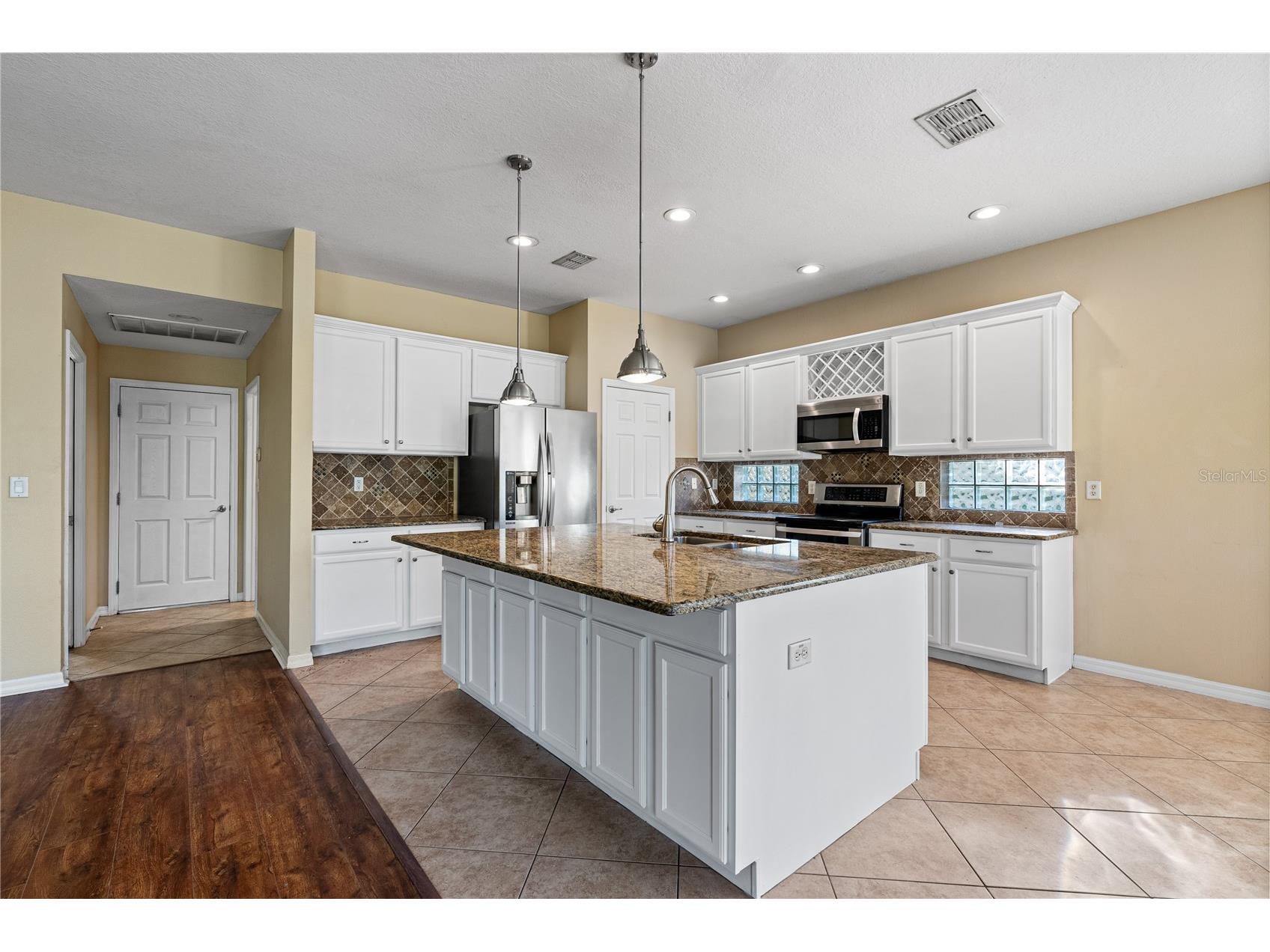 11150 Ancient Futures Drive Tampa FL 33647 TB8515661 image15