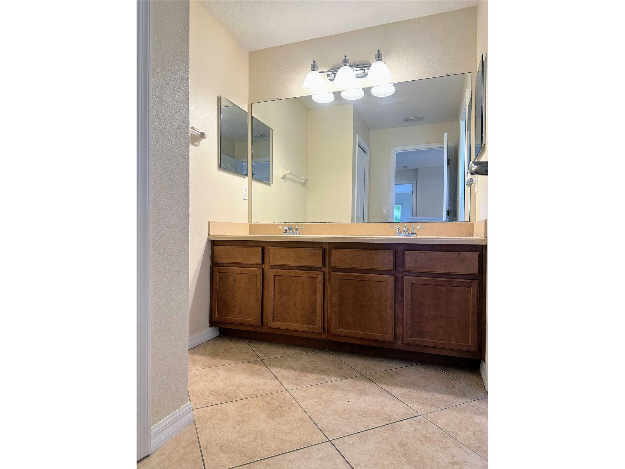 11150 Ancient Futures Drive Tampa FL 33647 TB8523254 image27