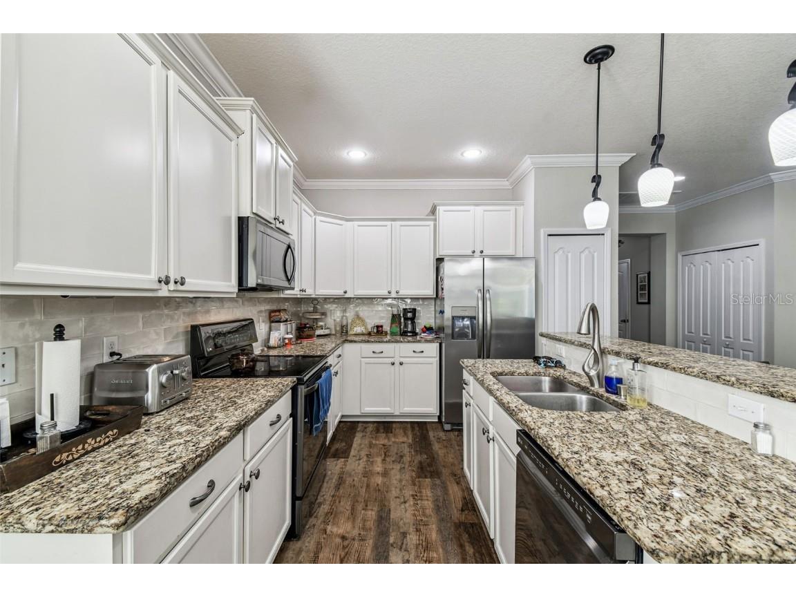 11150 Paradise Point Way New Port Richey FL 34654 W7880835 image14