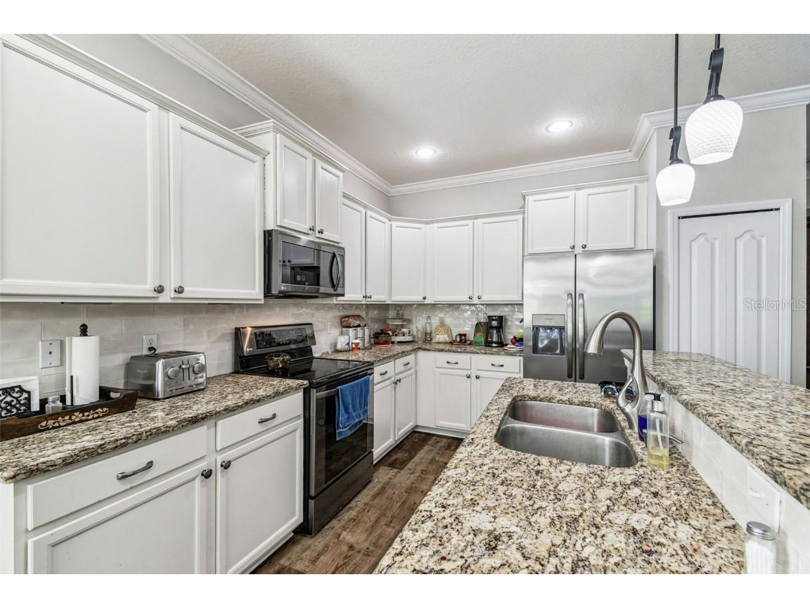 11150 Paradise Point Way New Port Richey FL 34654 W7880835 image15