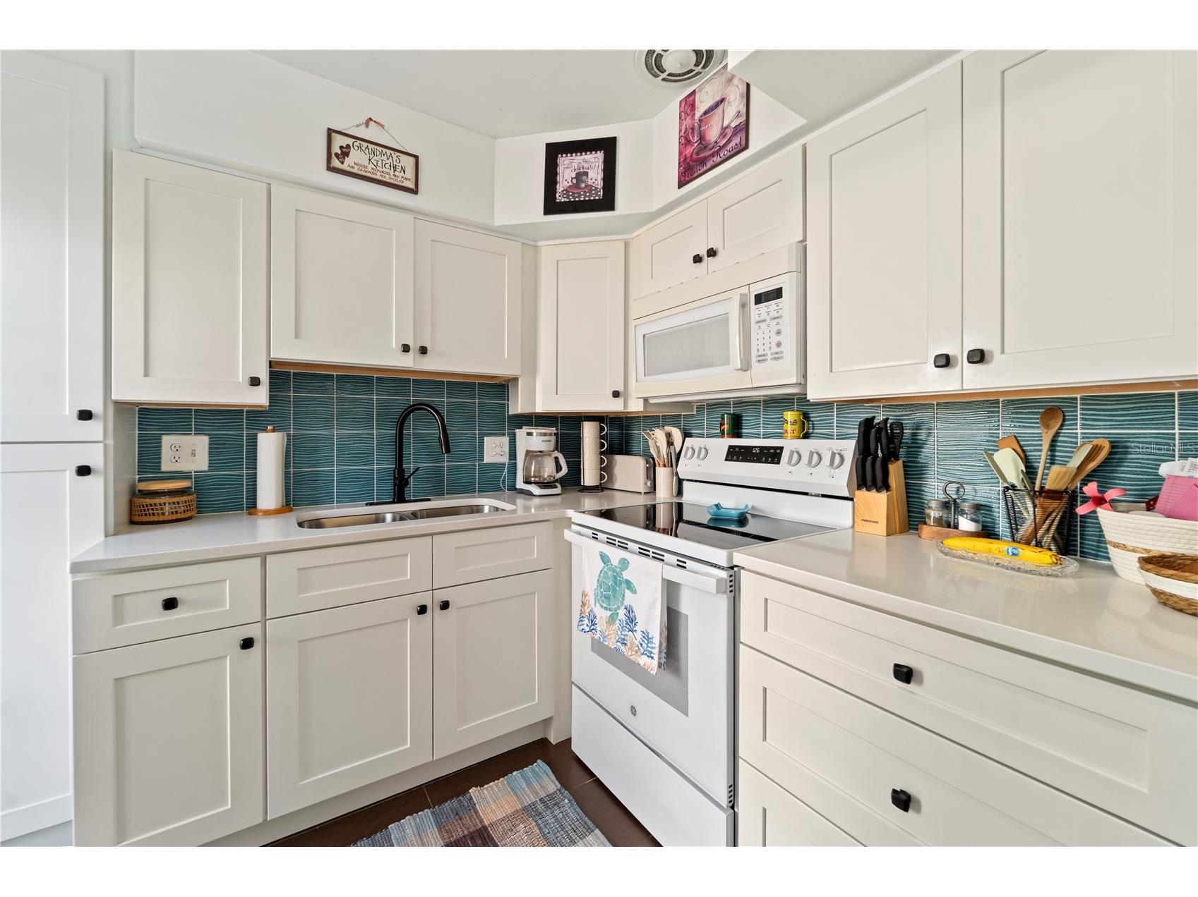 11155 2nd Street E Treasure Island FL 33706 TB8468928 image11