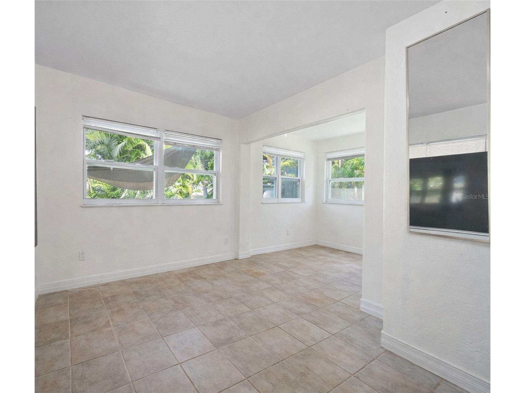 11155 2nd Street E Treasure Island FL 33706 TB8468928 image23