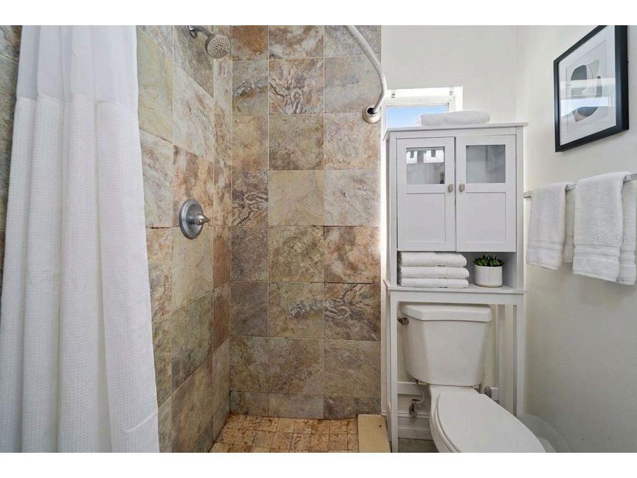 11155 2nd Street E Treasure Island FL 33706 TB8468928 image30