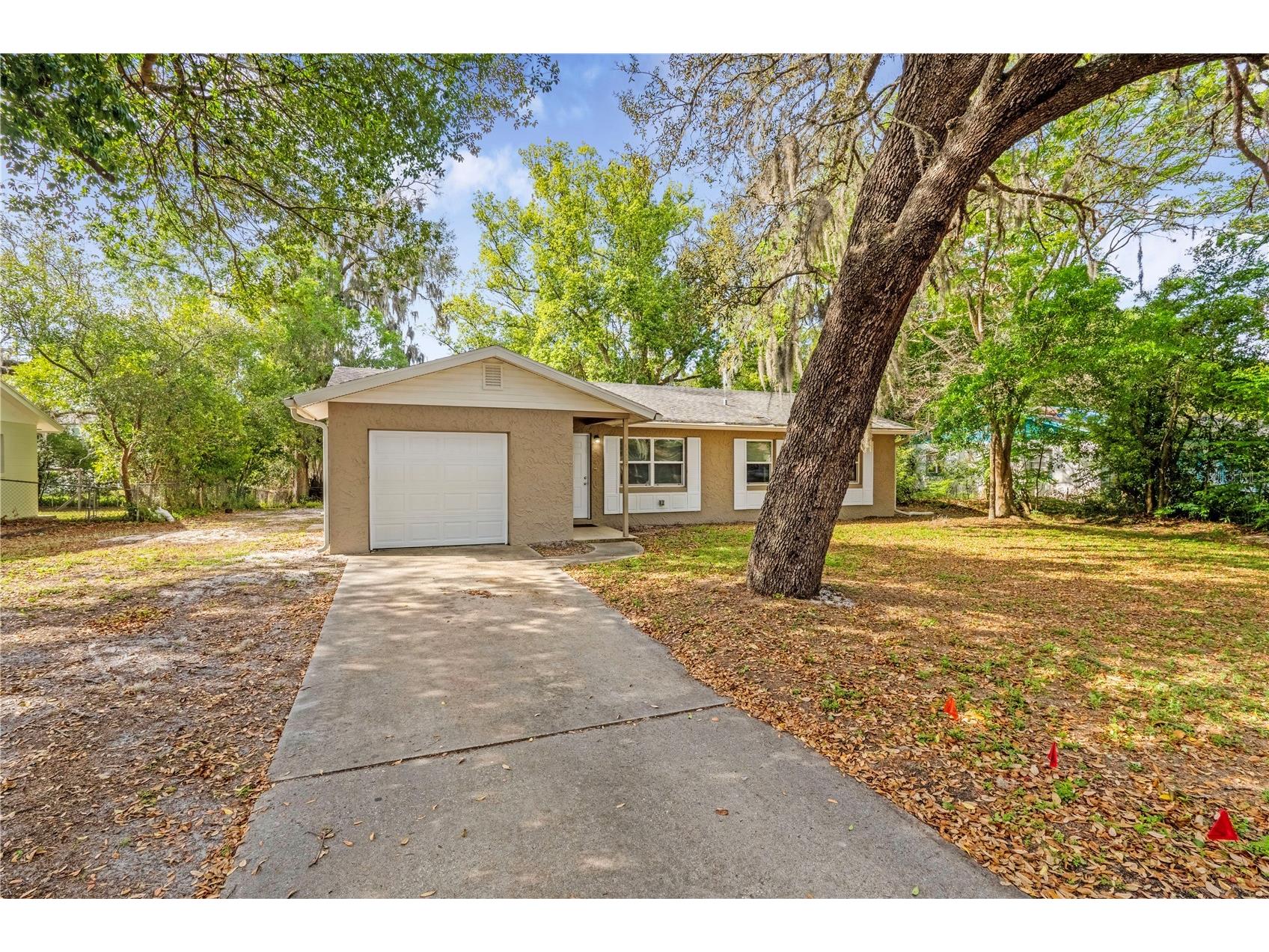 1116 Helen Drive Deland FL 32720 V4948310 image2