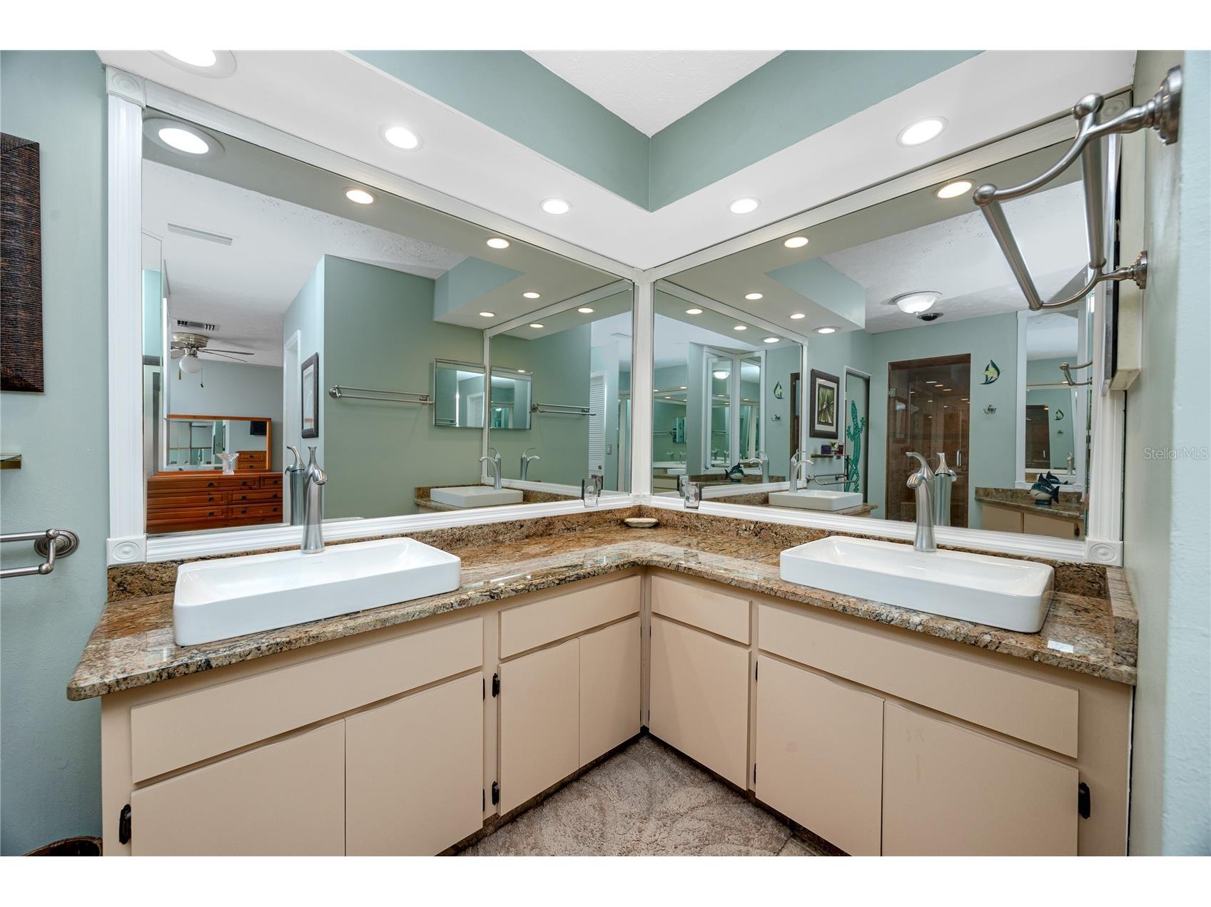 1116 Kingfish Place Apollo Beach FL 33572 TB8511040 image23