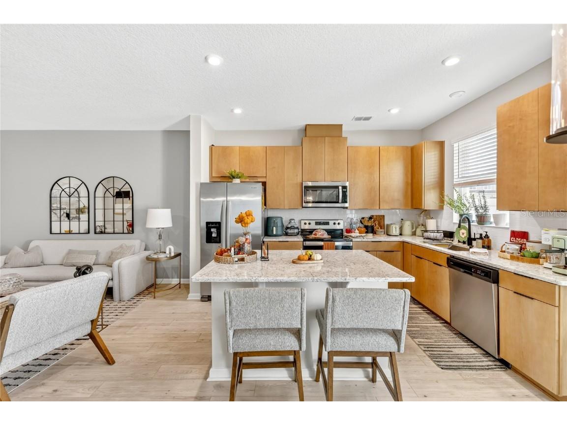 1116 Lakeshore Breeze Place Kissimmee FL 34747 O6352984 image7