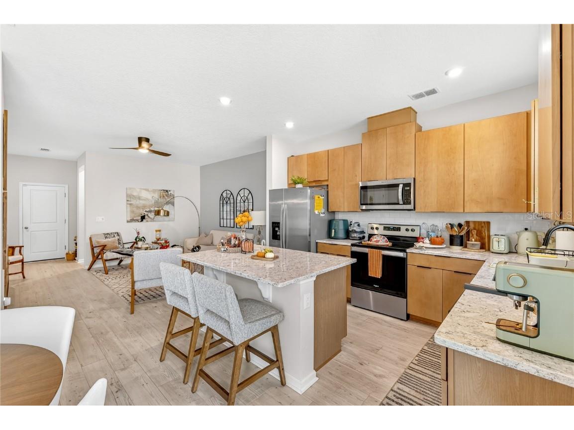 1116 Lakeshore Breeze Place Kissimmee FL 34747 O6352984 image8