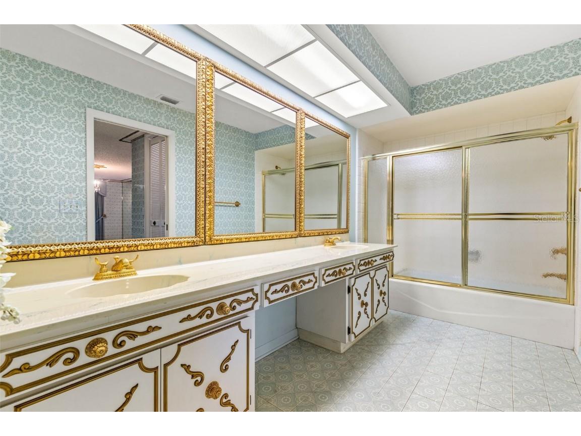 1116 N Riverhills Drive Temple Terrace FL 33617 TB8326070 image42