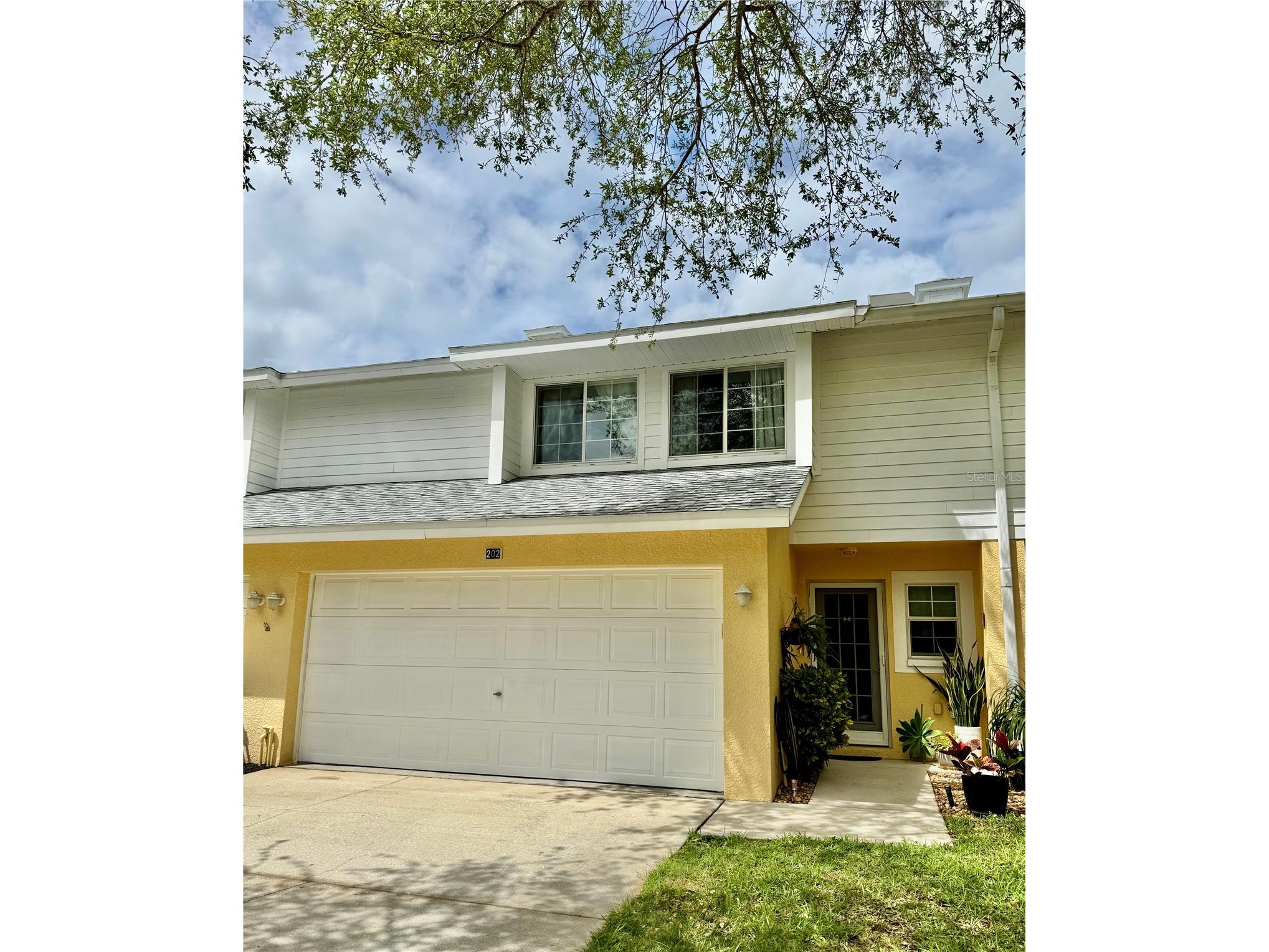 1116 Sunset Point Road #202 Clearwater FL 33755 TB8496715 image1