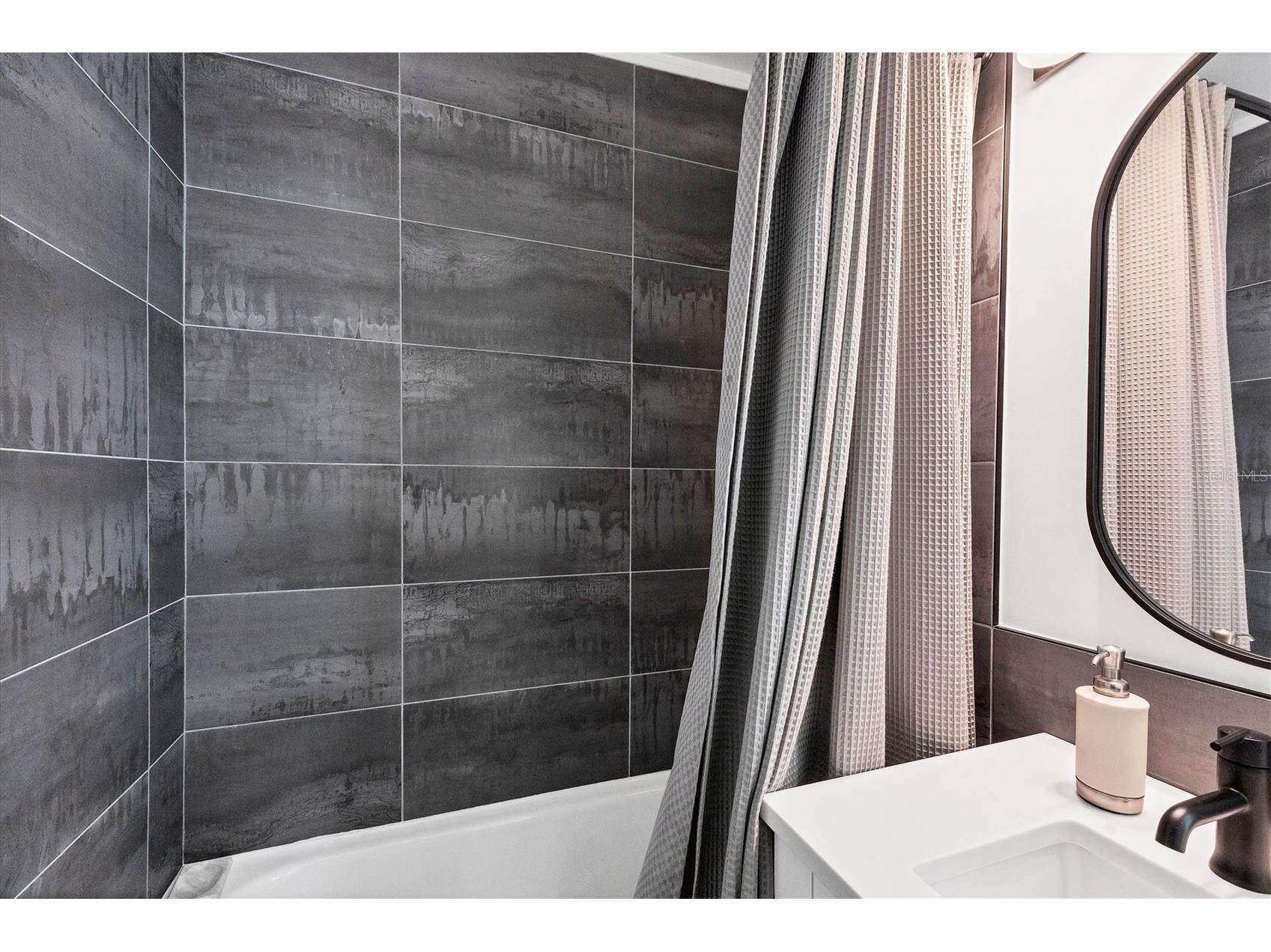 1116 Westway Drive Sarasota FL 34236 A4684276 image36