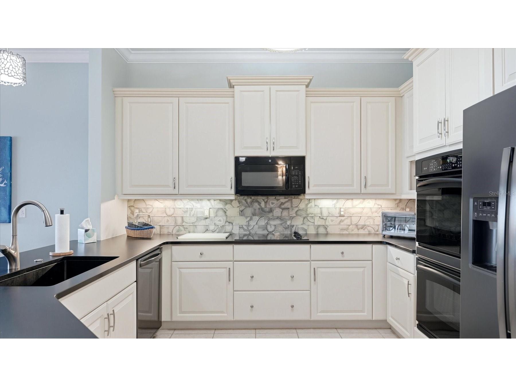 11160 Hacienda Del Mar Boulevard #202 Placida FL 33946 - INTRACOASTAL WATERWAY D6147070 image19
